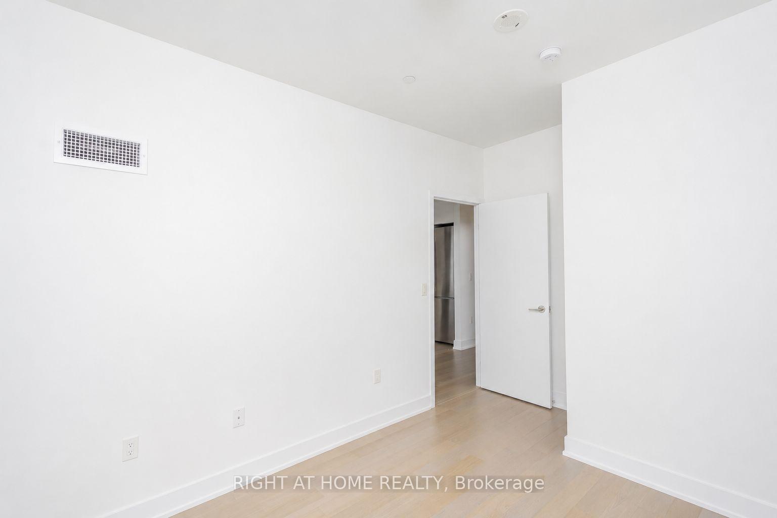 Photo 27 of Unit LPH02B, 20 Shore Breeze Drive, Etobicoke, Mimico — HOMEH