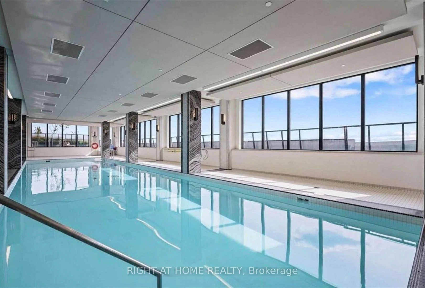 Photo 37 of Unit LPH02B, 20 Shore Breeze Drive, Etobicoke, Mimico — HOMEH