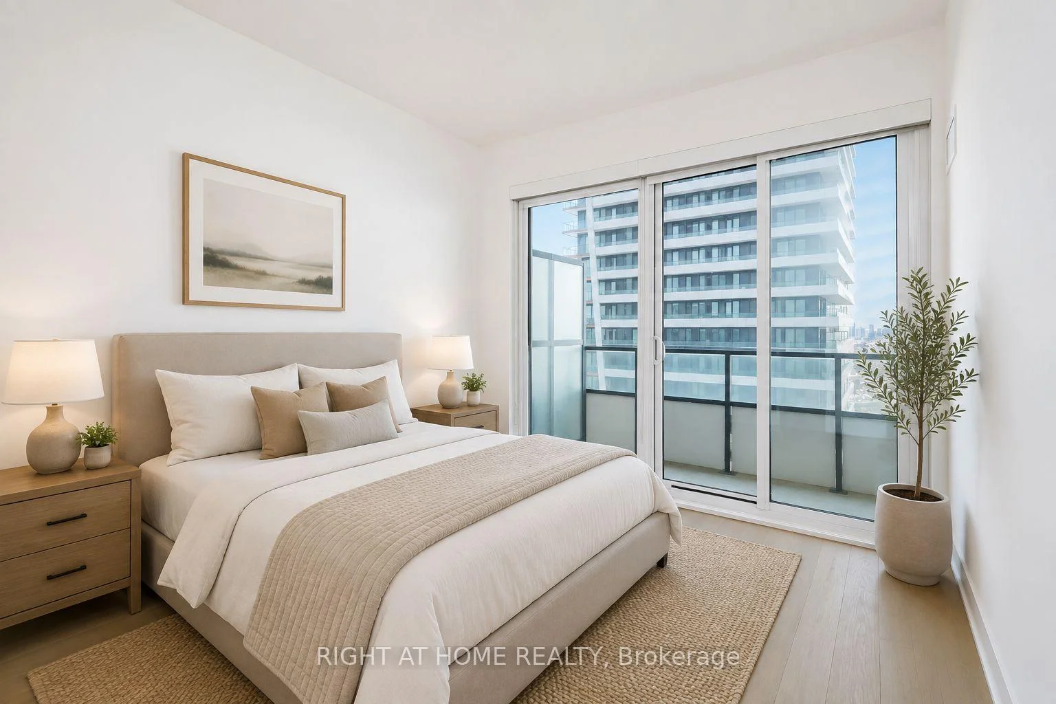 Photo 8 of Unit LPH02B, 20 Shore Breeze Drive, Etobicoke, Mimico — HOMEH