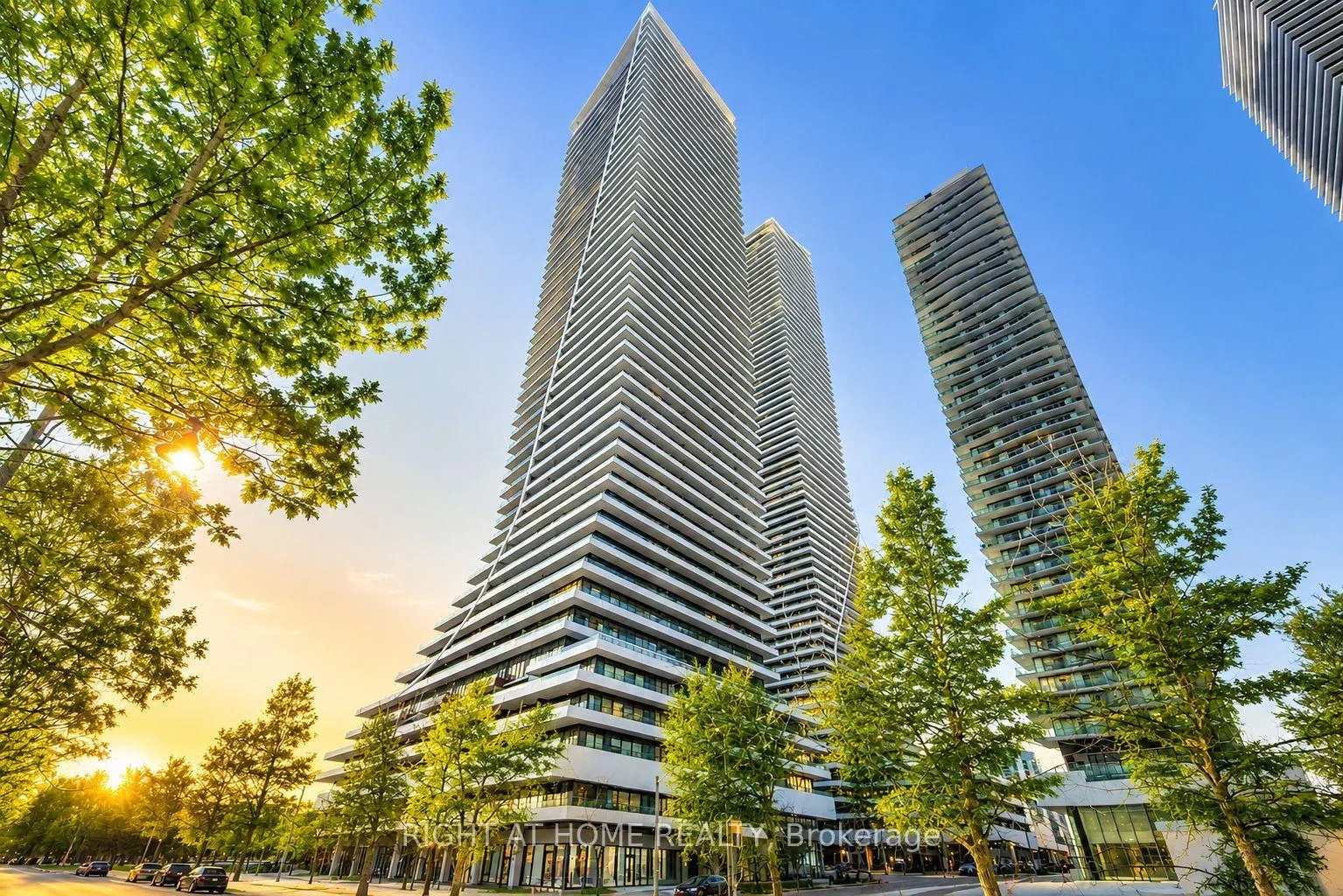 Photo 18 of Unit LPH02B, 20 Shore Breeze Drive, Etobicoke, Mimico — HOMEH