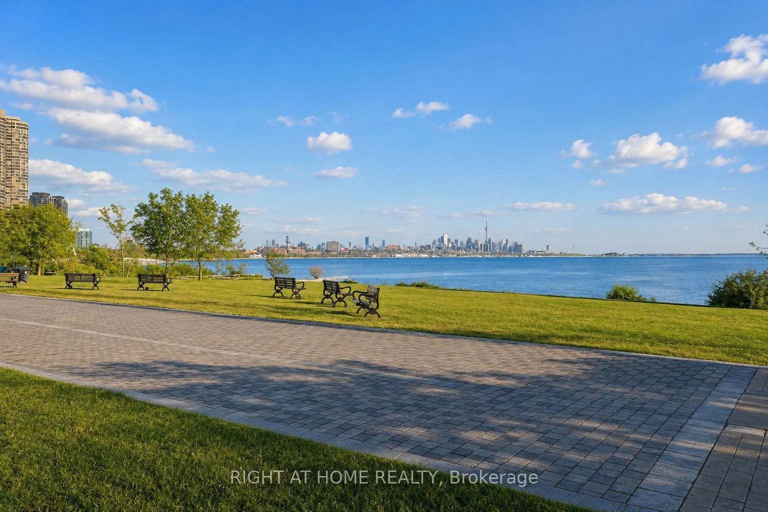 Photo 30 of Unit LPH02B, 20 Shore Breeze Drive, Etobicoke, Mimico — HOMEH
