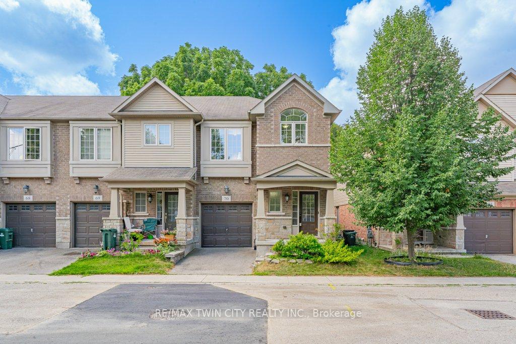 Photo 2 of Unit 70, 342 Mill Street, Kitchener, Mill Courtland Woodside Park — HOMEH