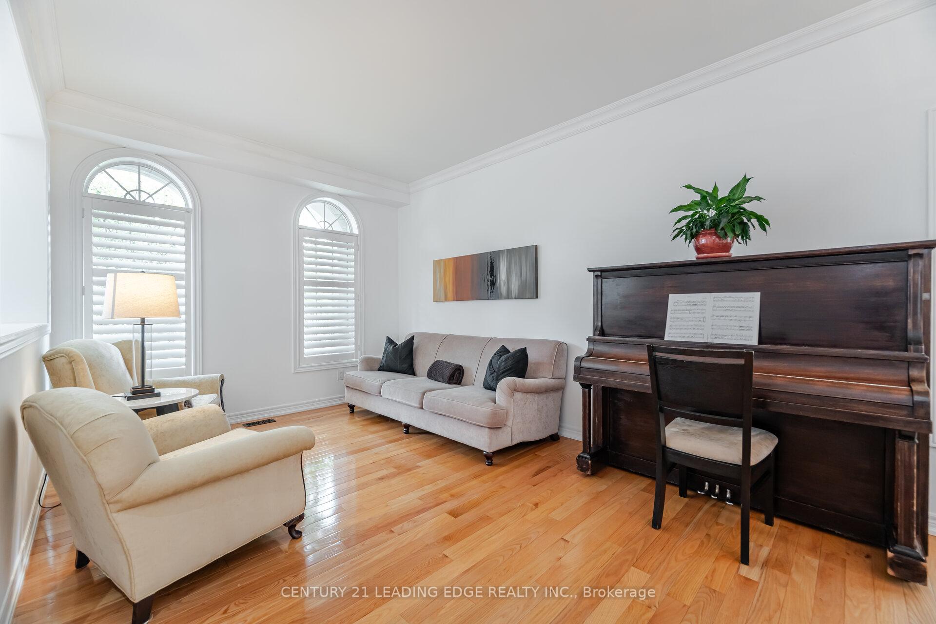 Photo 6 of 34 Royal Links Circle, Brampton, Vales of Castlemore North — HOMEH