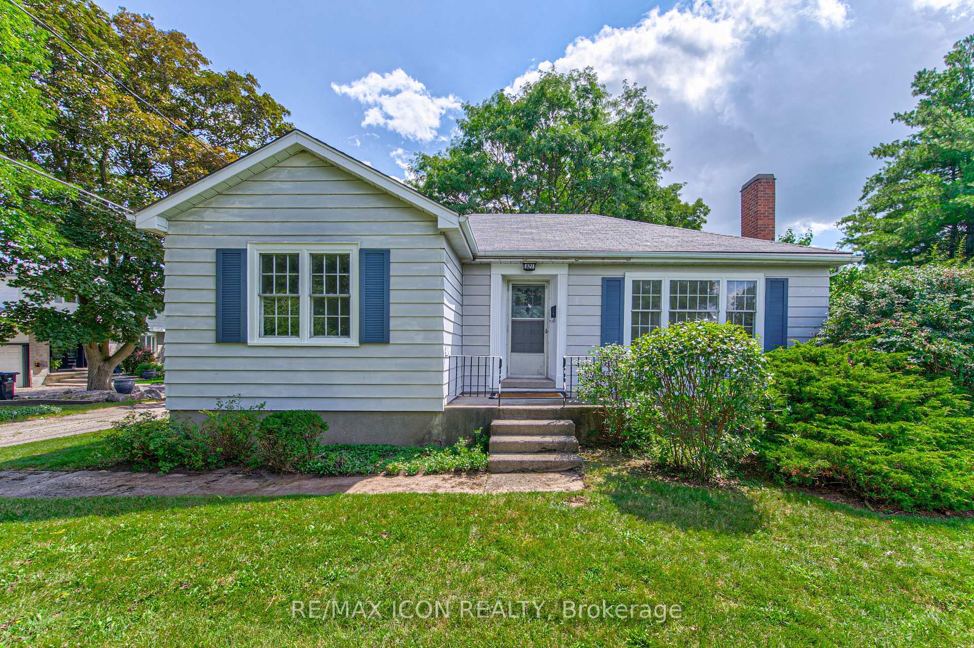 Photo 1 of 321 Highland Parkway, Cambridge, Galt City Centre — HOMEH