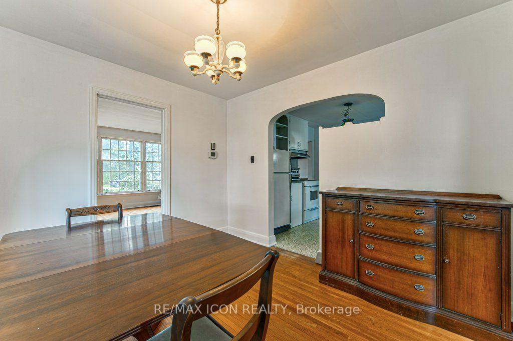 Photo 5 of 321 Highland Parkway, Cambridge, Galt City Centre — HOMEH