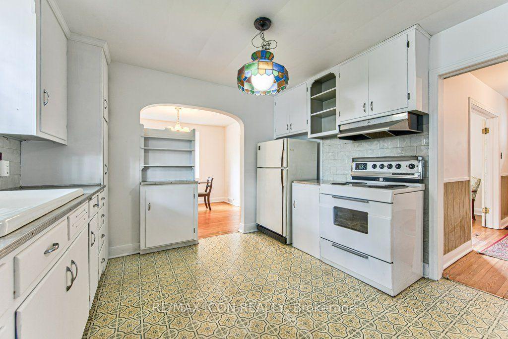 Photo 7 of 321 Highland Parkway, Cambridge, Galt City Centre — HOMEH