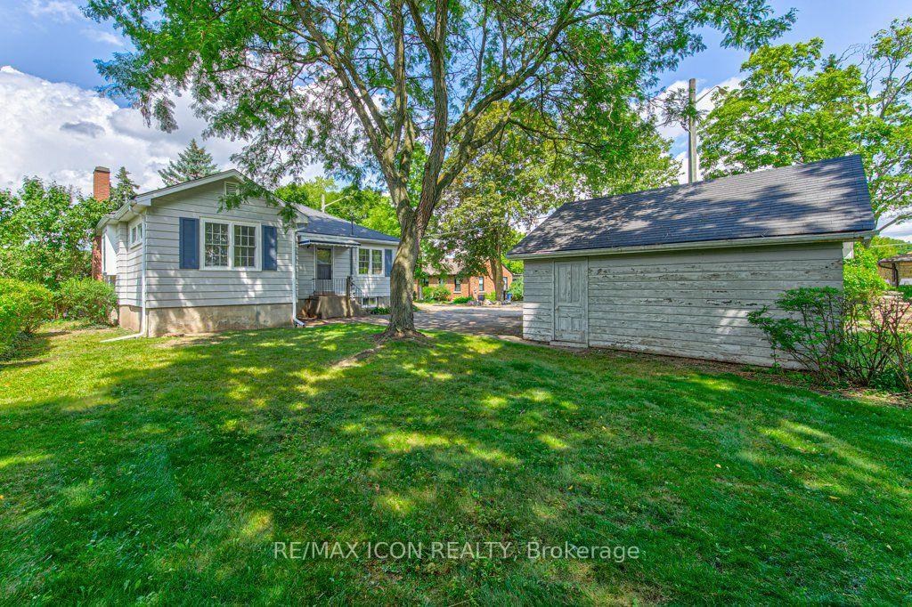 Photo 12 of 321 Highland Parkway, Cambridge, Galt City Centre — HOMEH