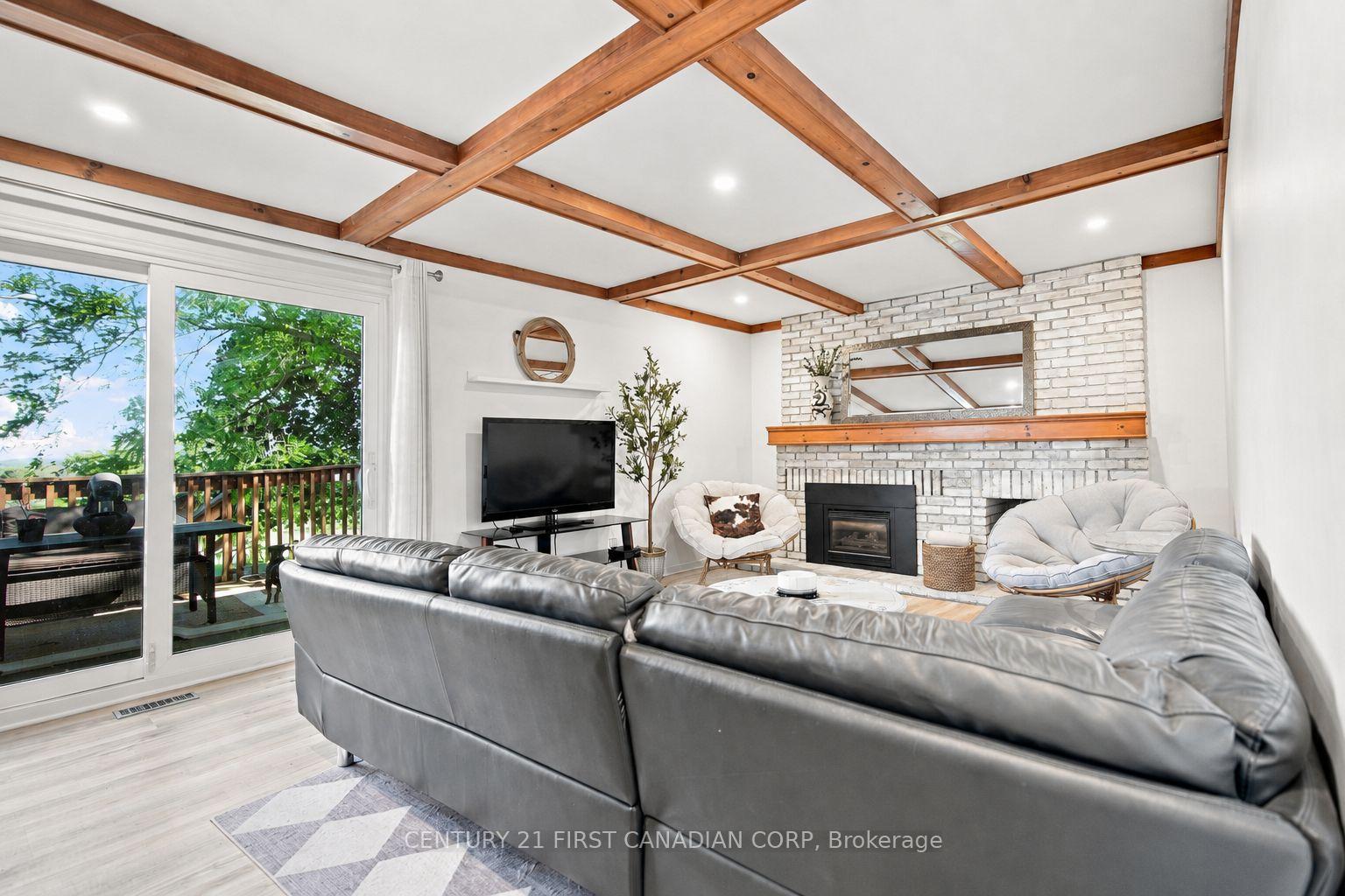 Photo 21 of 199 Somerset Crescent, London, South K — HOMEH