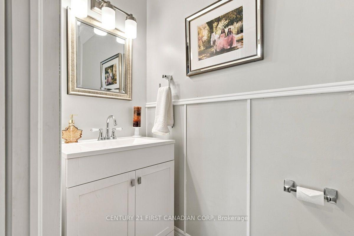 Photo 25 of 199 Somerset Crescent, London, South K — HOMEH