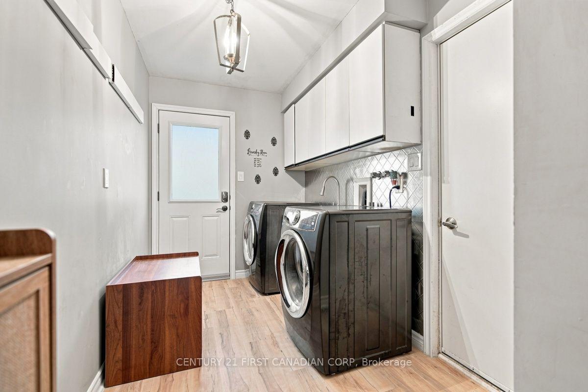 Photo 26 of 199 Somerset Crescent, London, South K — HOMEH