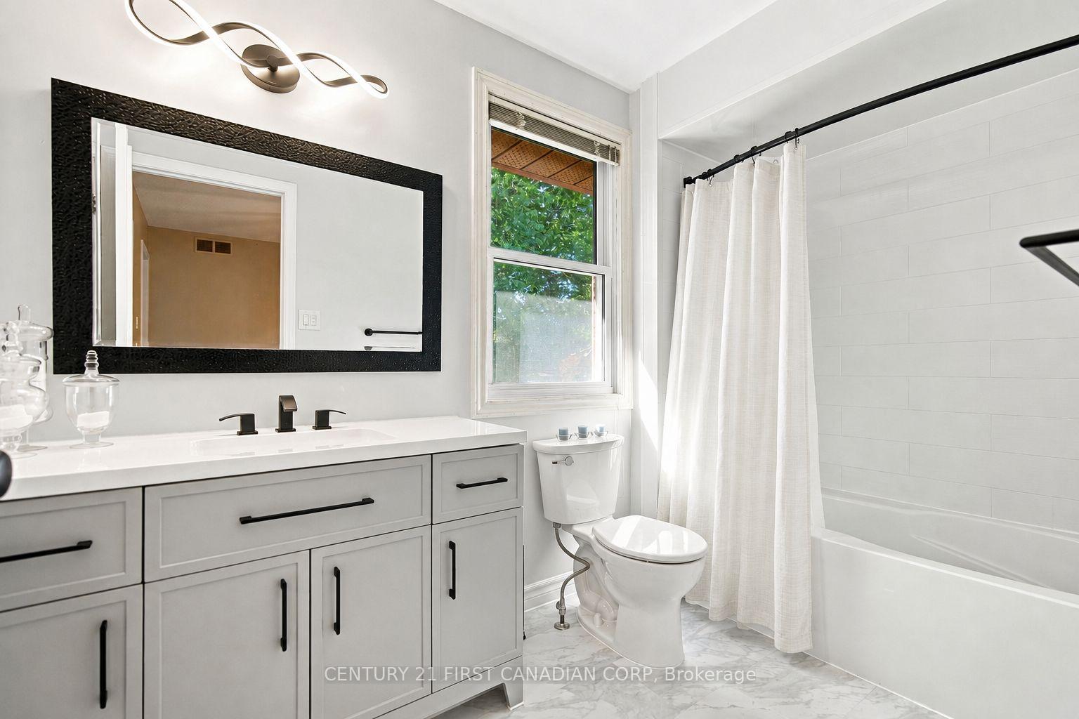 Photo 40 of 199 Somerset Crescent, London, South K — HOMEH