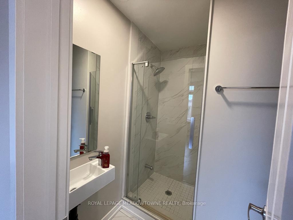 Photo 9 of Unit 308, 3058 Sixth Line, Oakville, Glenorchy — HOMEH