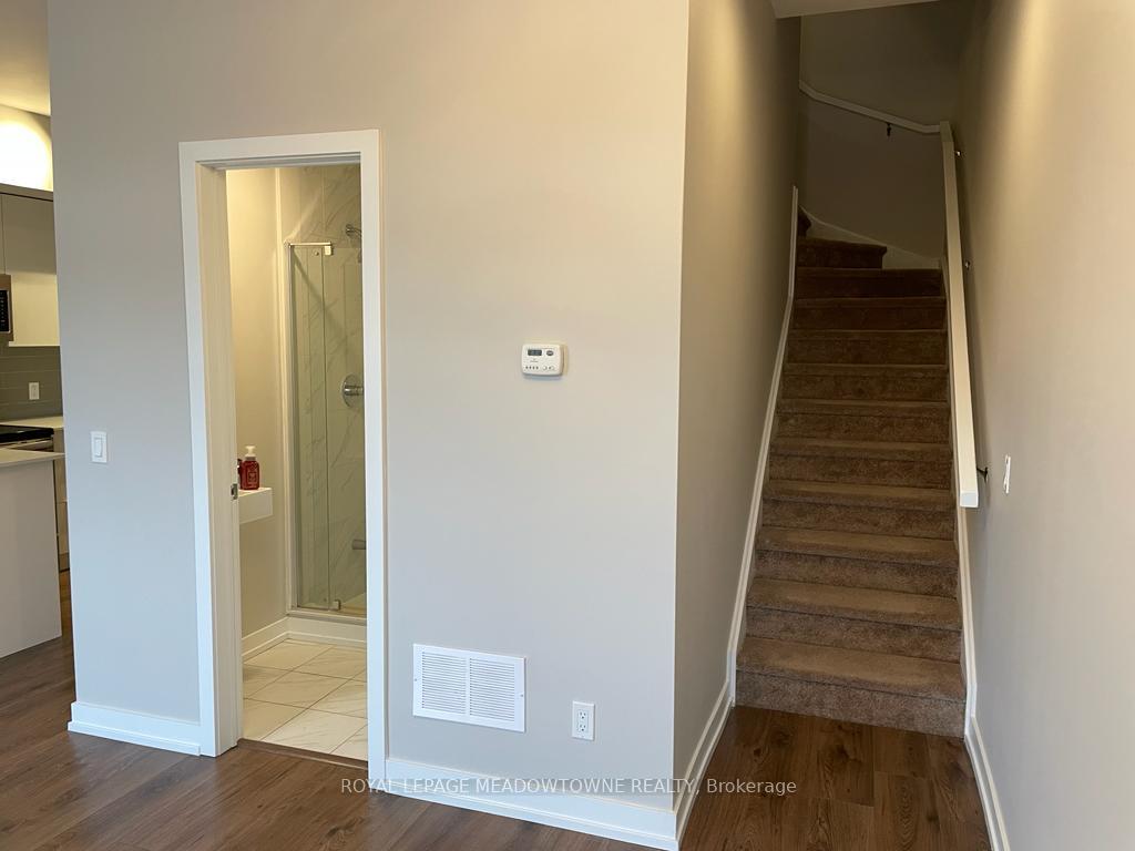 Photo 10 of Unit 308, 3058 Sixth Line, Oakville, Glenorchy — HOMEH