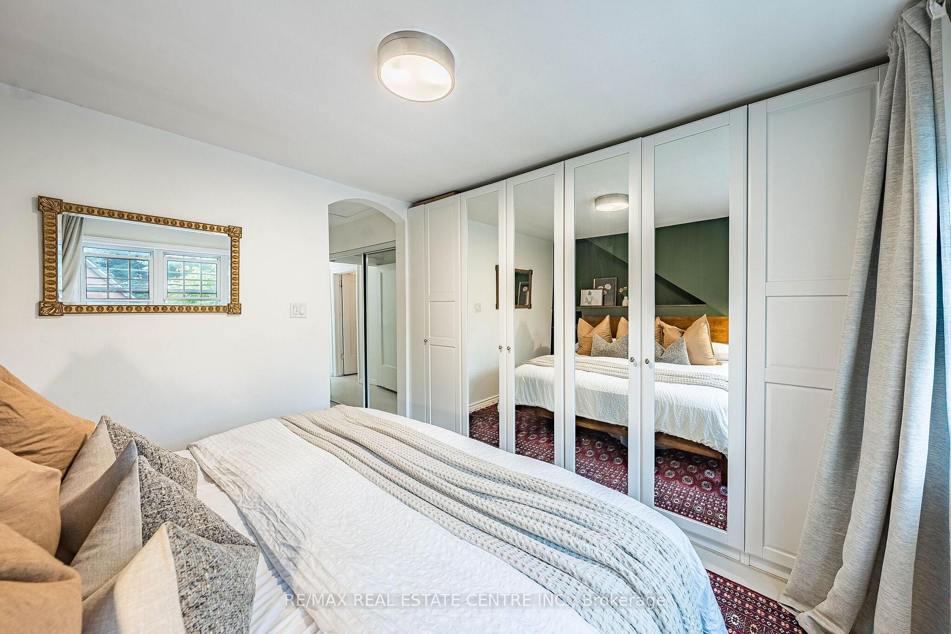 Photo 13 of 14 Wildwood Crescent, Toronto, Woodbine Corridor — HOMEH