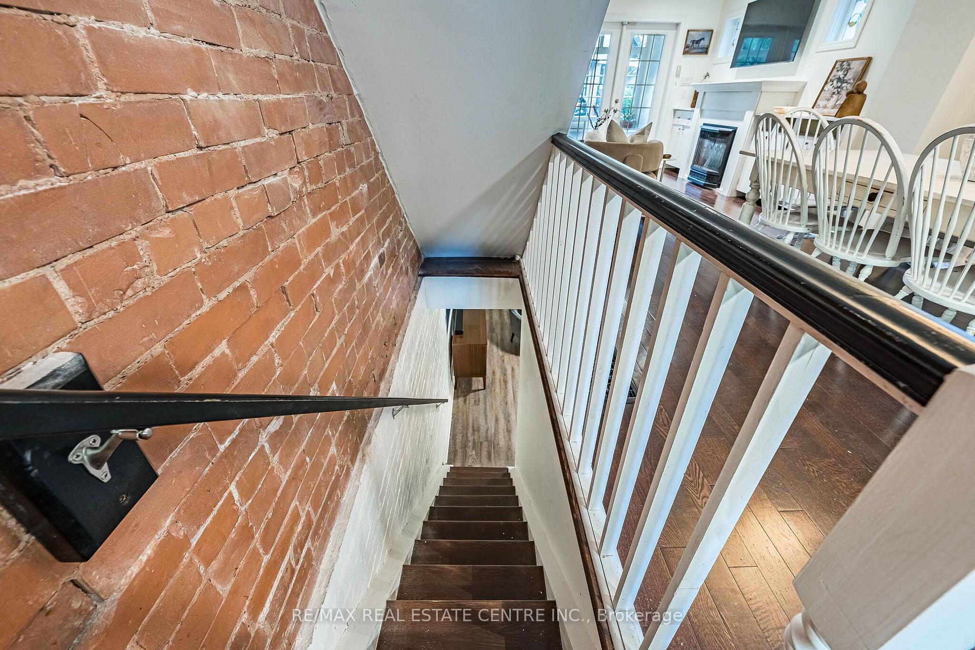 Photo 21 of 14 Wildwood Crescent, Toronto, Woodbine Corridor — HOMEH