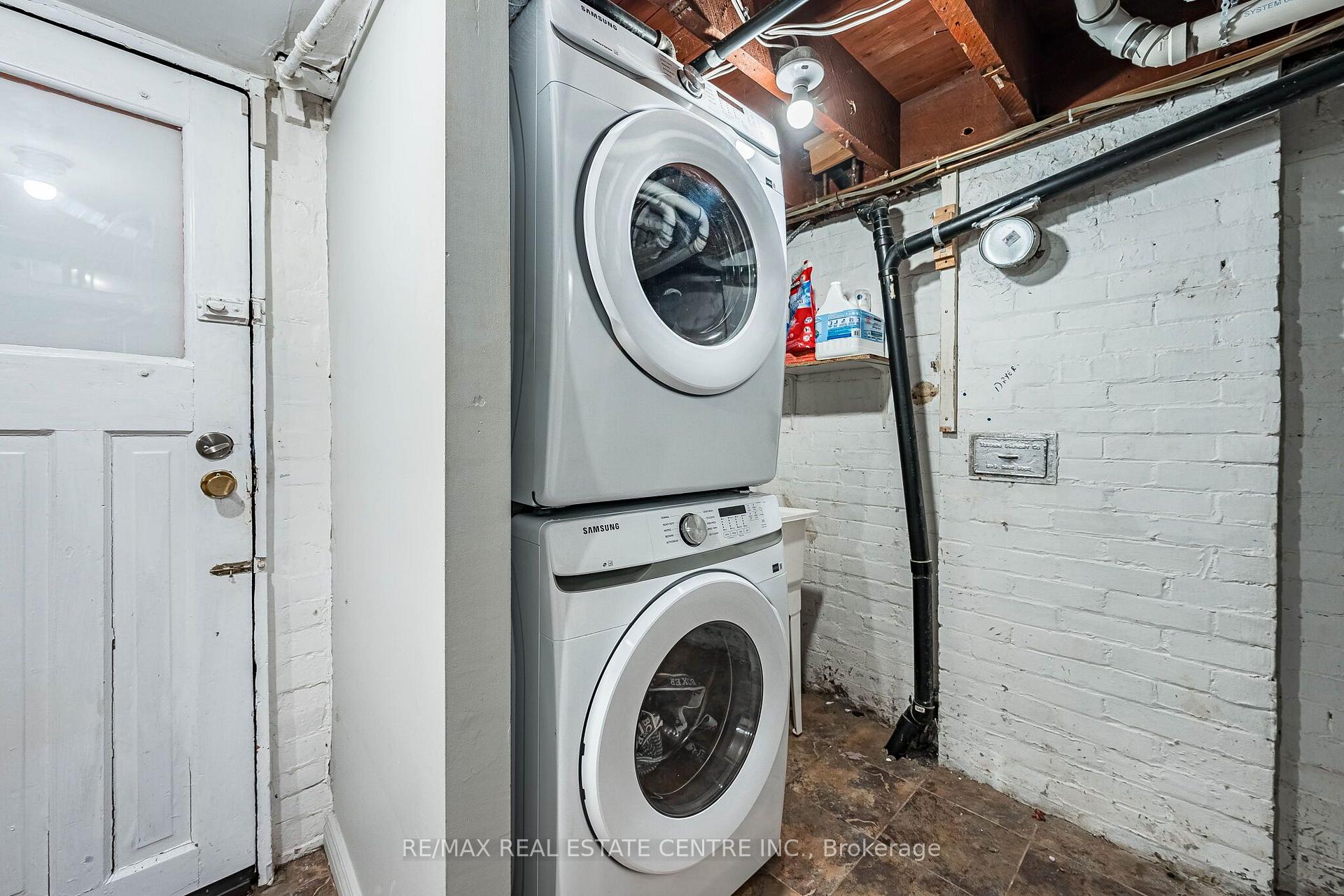 Photo 28 of 14 Wildwood Crescent, Toronto, Woodbine Corridor — HOMEH