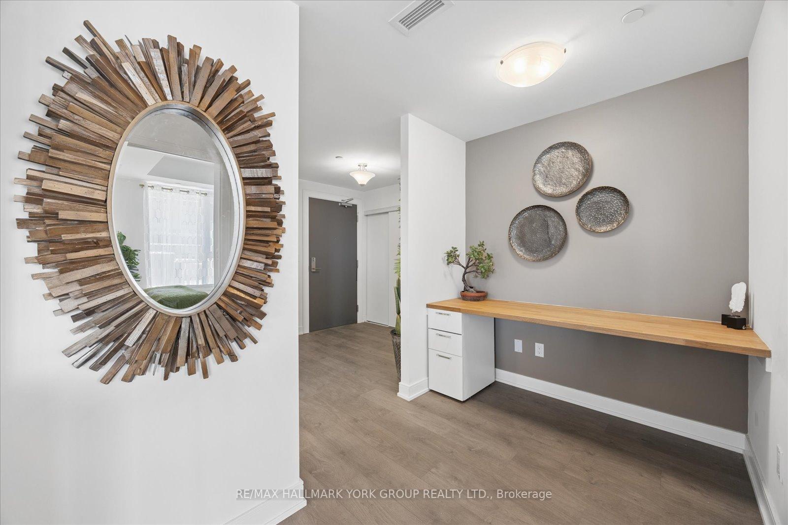 Photo 8 of Unit 409, 705 Davis Drive, Newmarket, Huron Heights-Leslie Valley — HOMEH