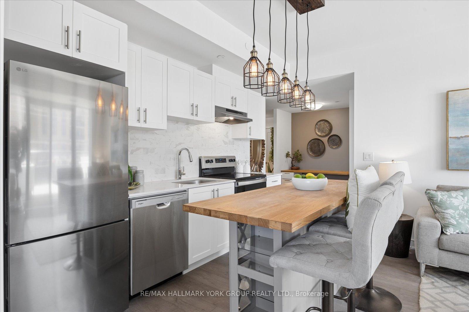 Photo 12 of Unit 409, 705 Davis Drive, Newmarket, Huron Heights-Leslie Valley — HOMEH