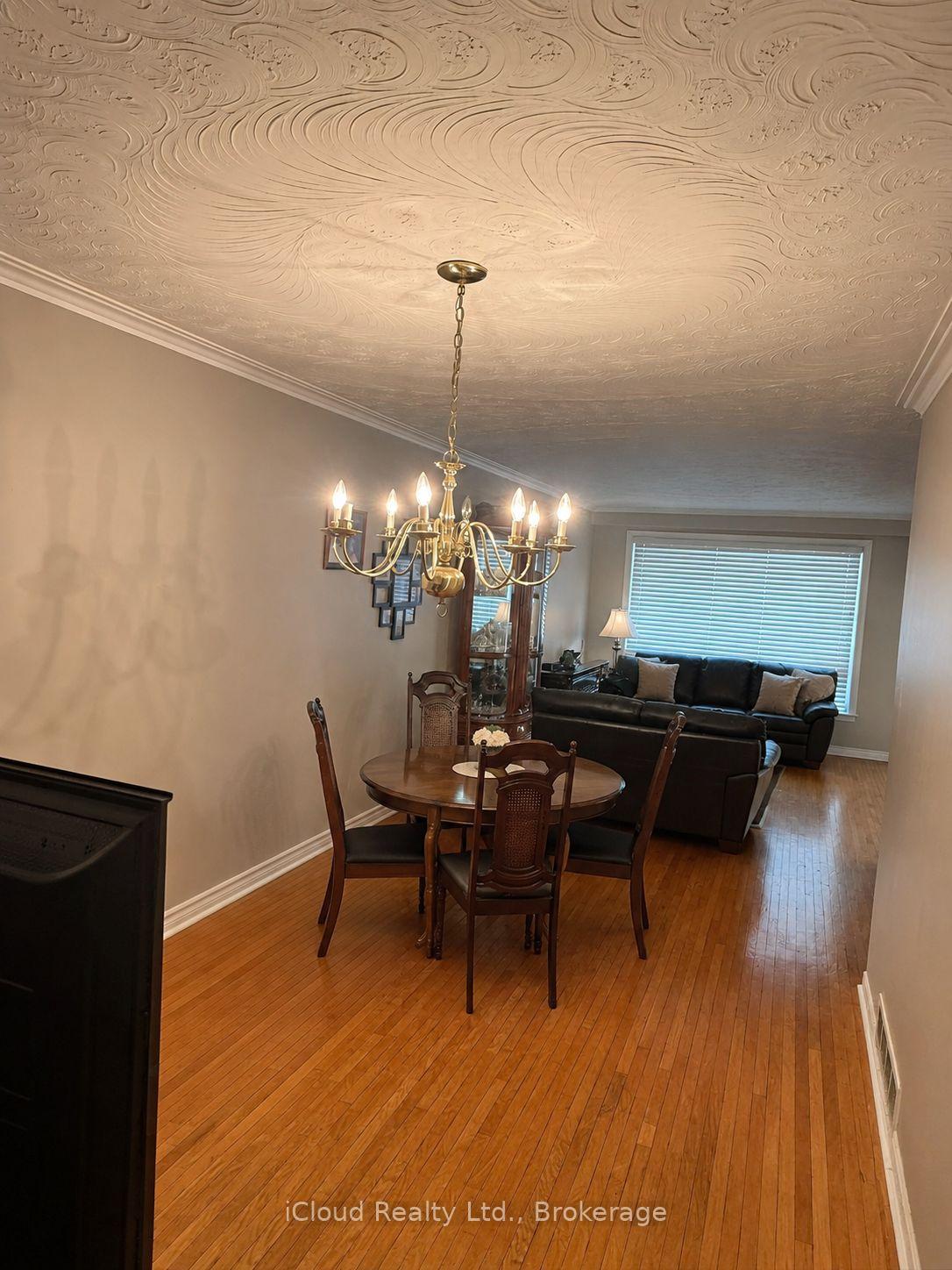 Photo 9 of 138 Lomar Drive, North York, Glenfield-Jane Heights — HOMEH