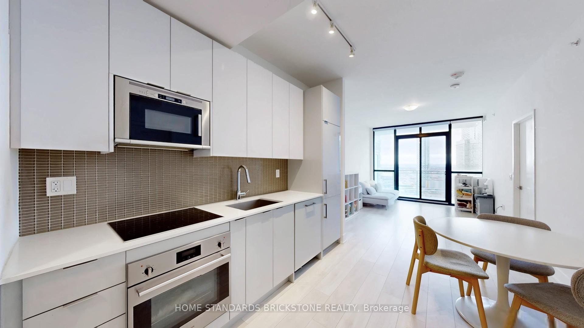 Photo 4 of Unit 2306, 2908 Highway 7, Vaughan, Concord — HOMEH
