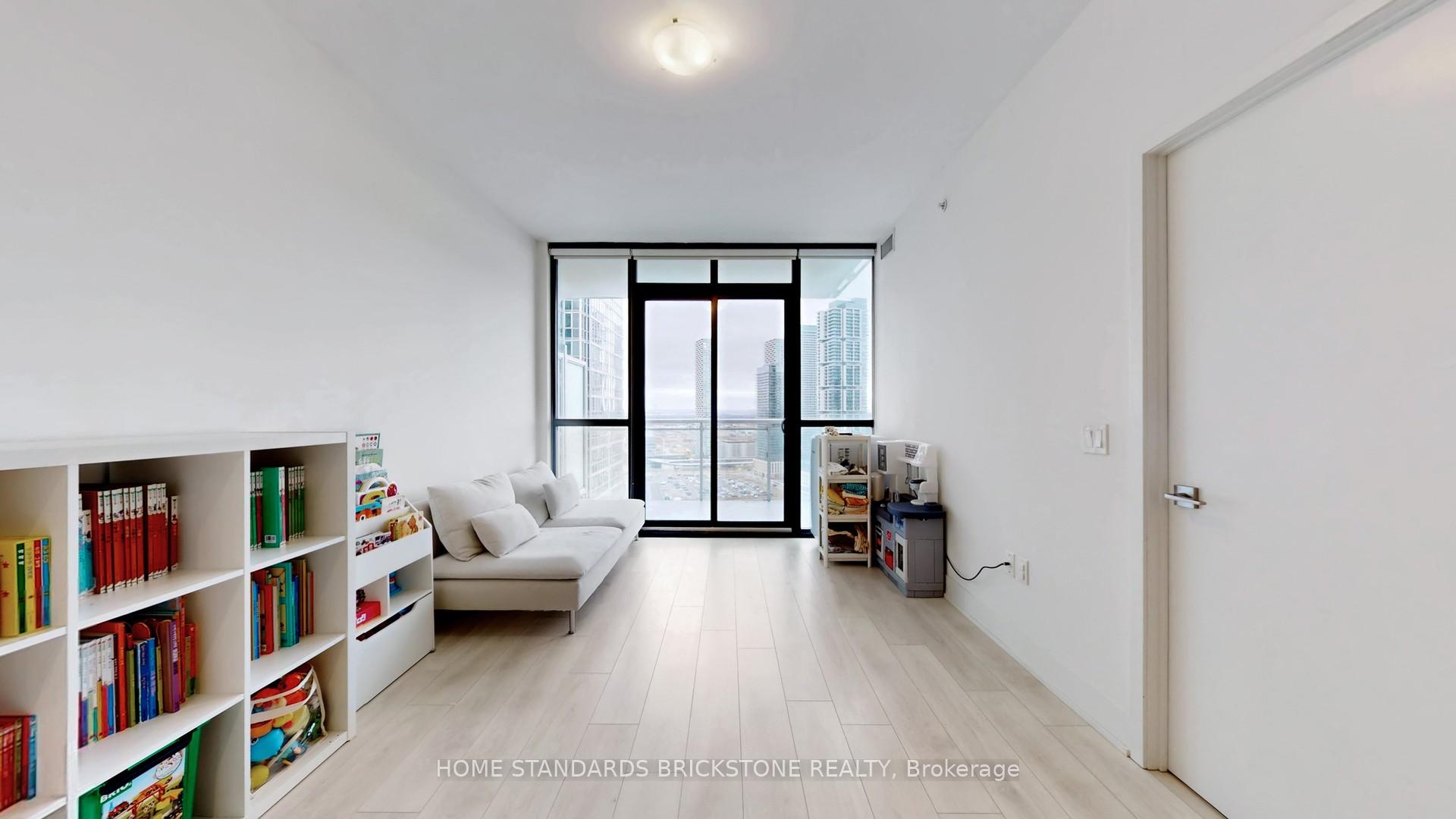 Photo 8 of Unit 2306, 2908 Highway 7, Vaughan, Concord — HOMEH