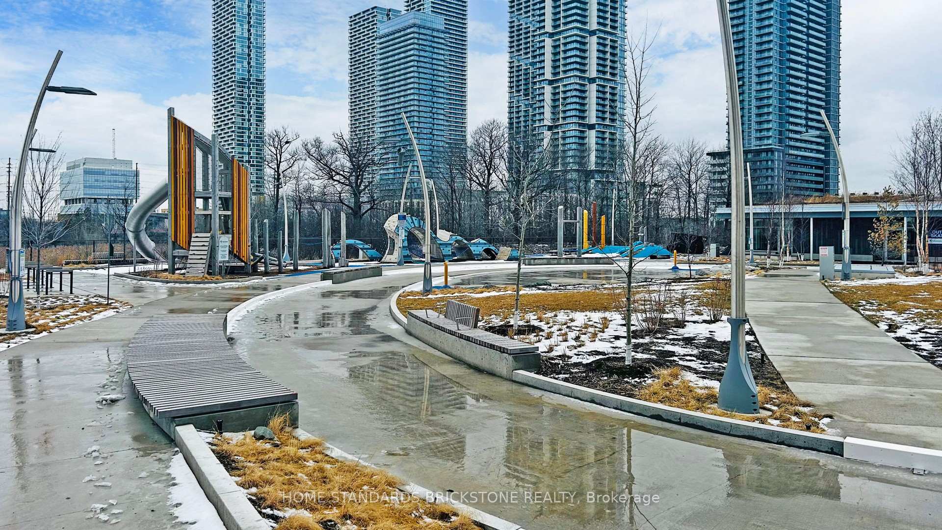 Photo 30 of Unit 2306, 2908 Highway 7, Vaughan, Concord — HOMEH