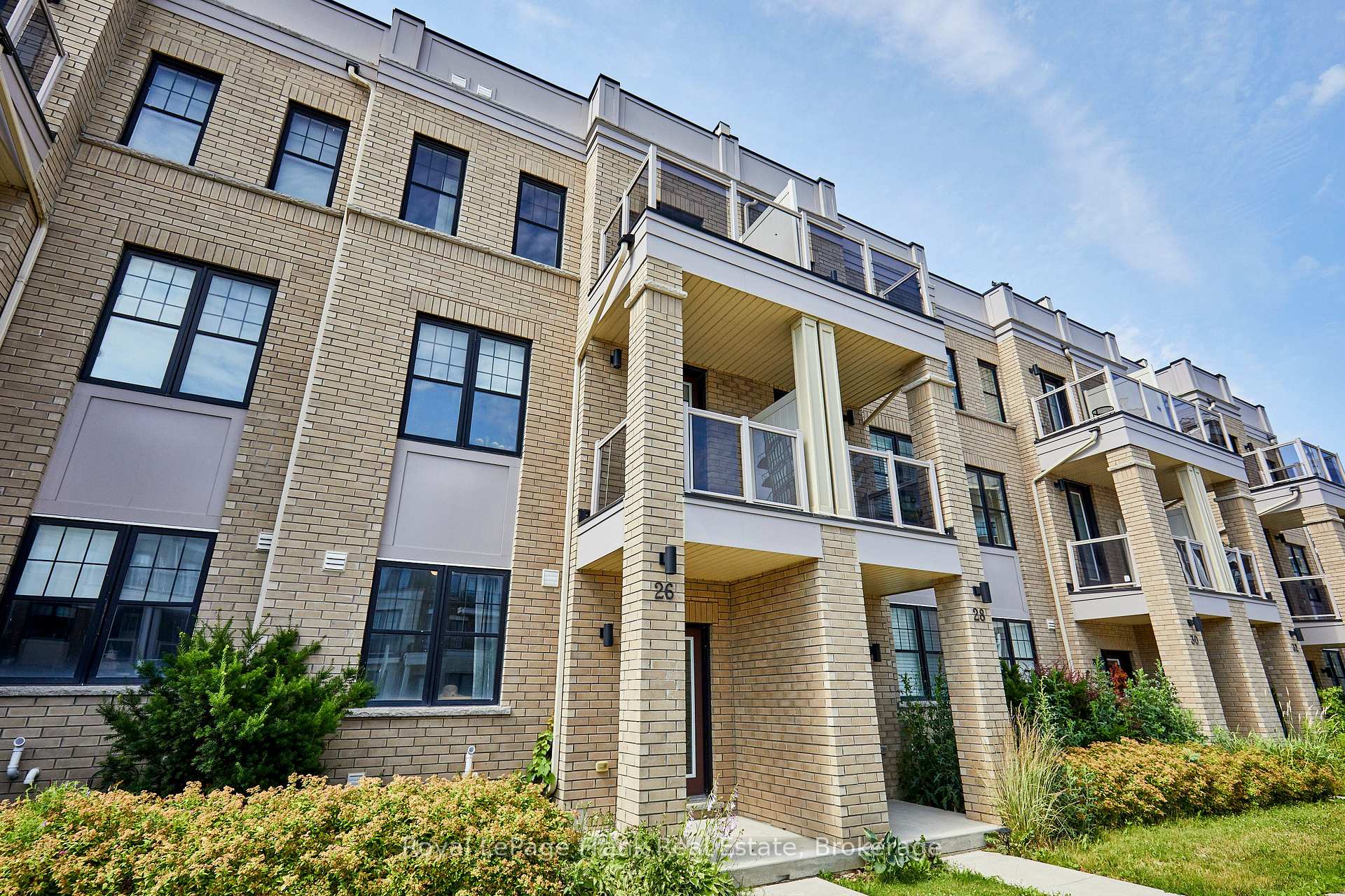 Photo of 26 Clarington Boulevard