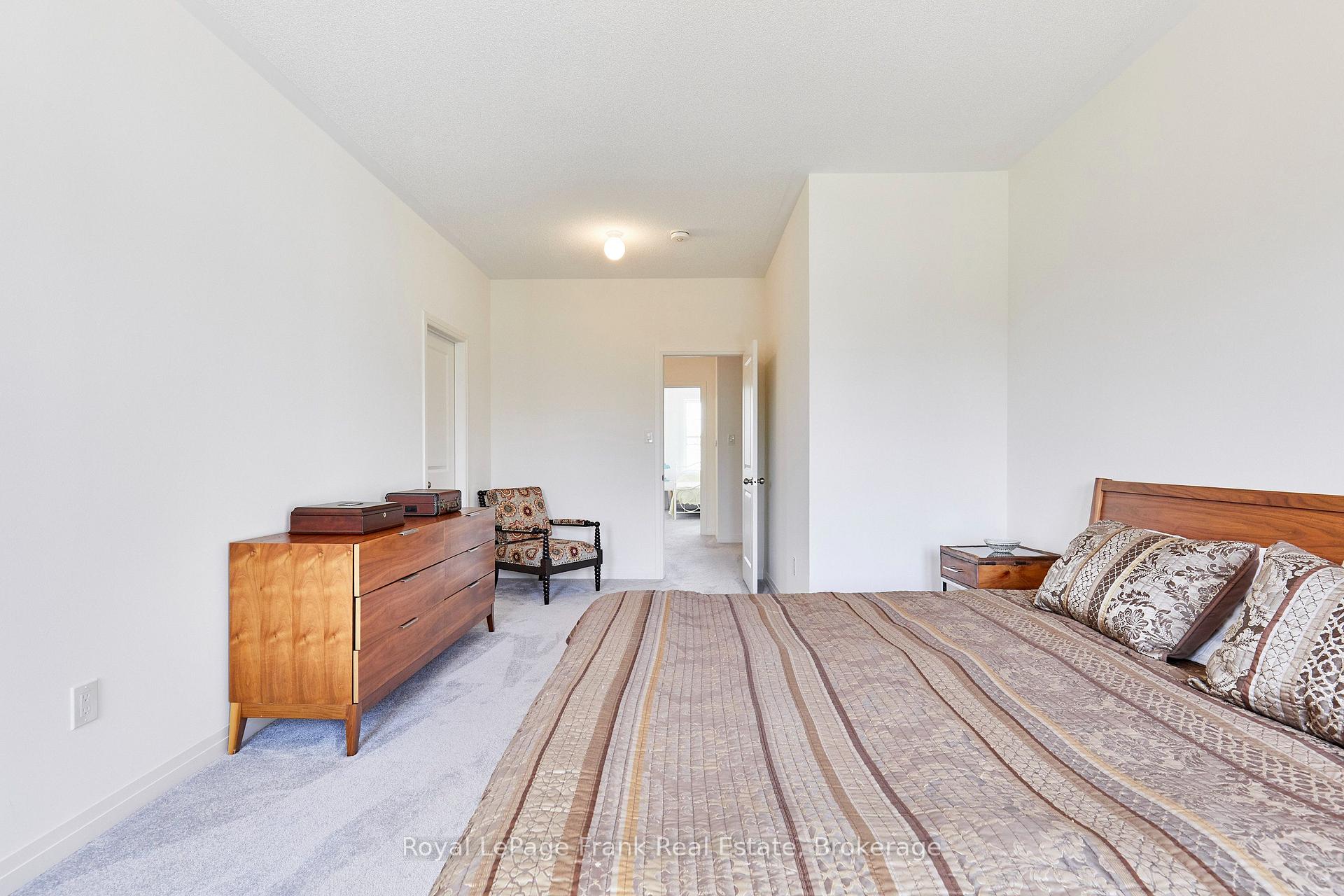 Photo 14 of 26 Clarington Boulevard, Clarington, Bowmanville — HOMEH
