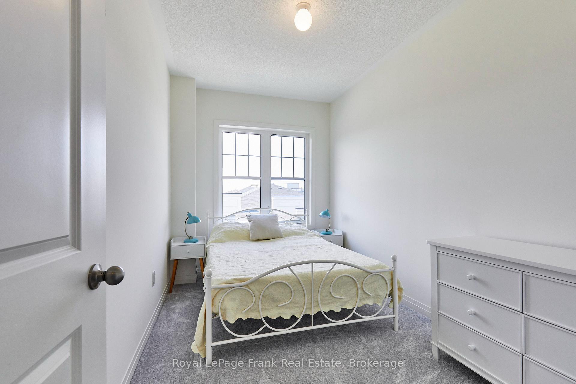Photo 17 of 26 Clarington Boulevard, Clarington, Bowmanville — HOMEH