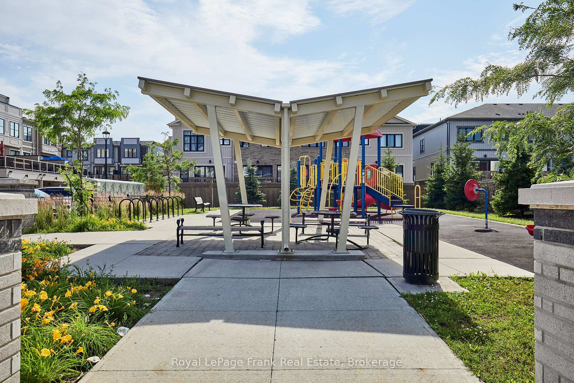 Photo 20 of 26 Clarington Boulevard, Clarington, Bowmanville — HOMEH