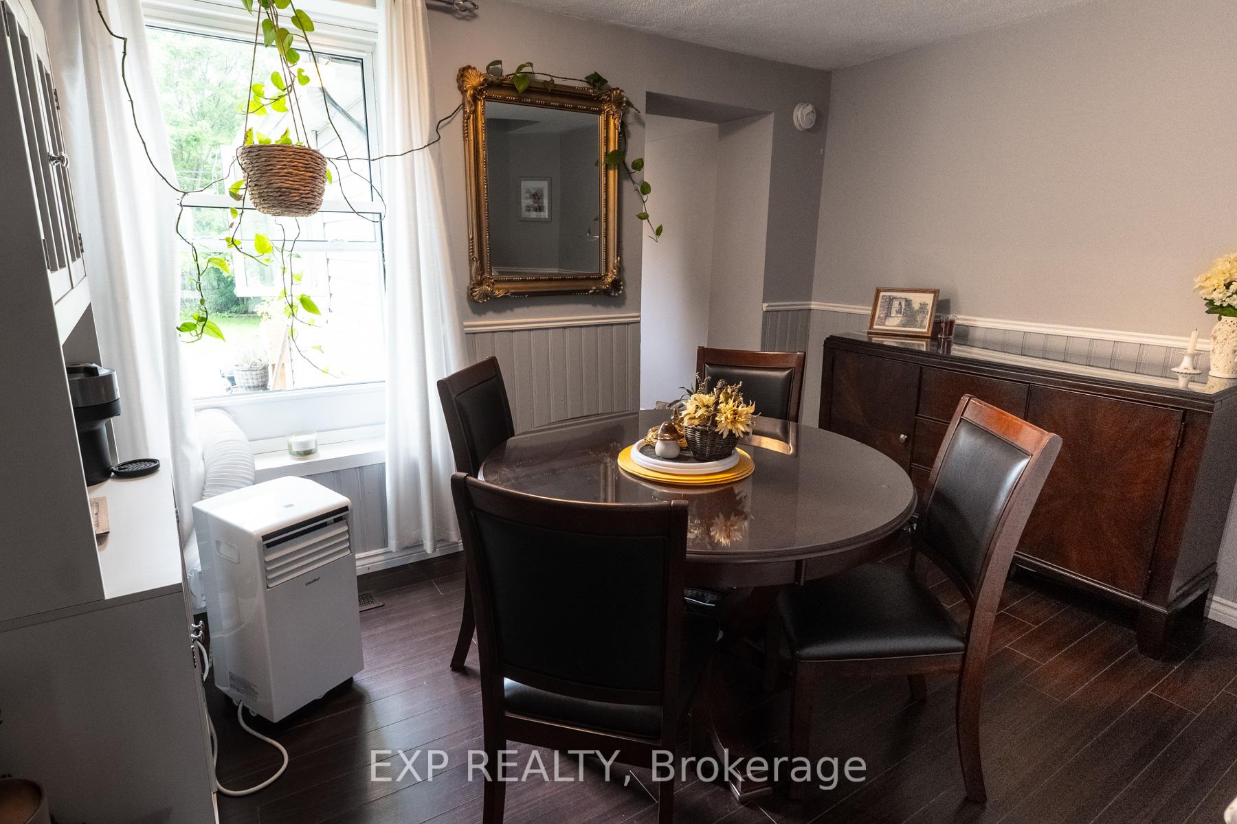 Photo 6 of 35 Ontario Street, Clarington, Bowmanville — HOMEH