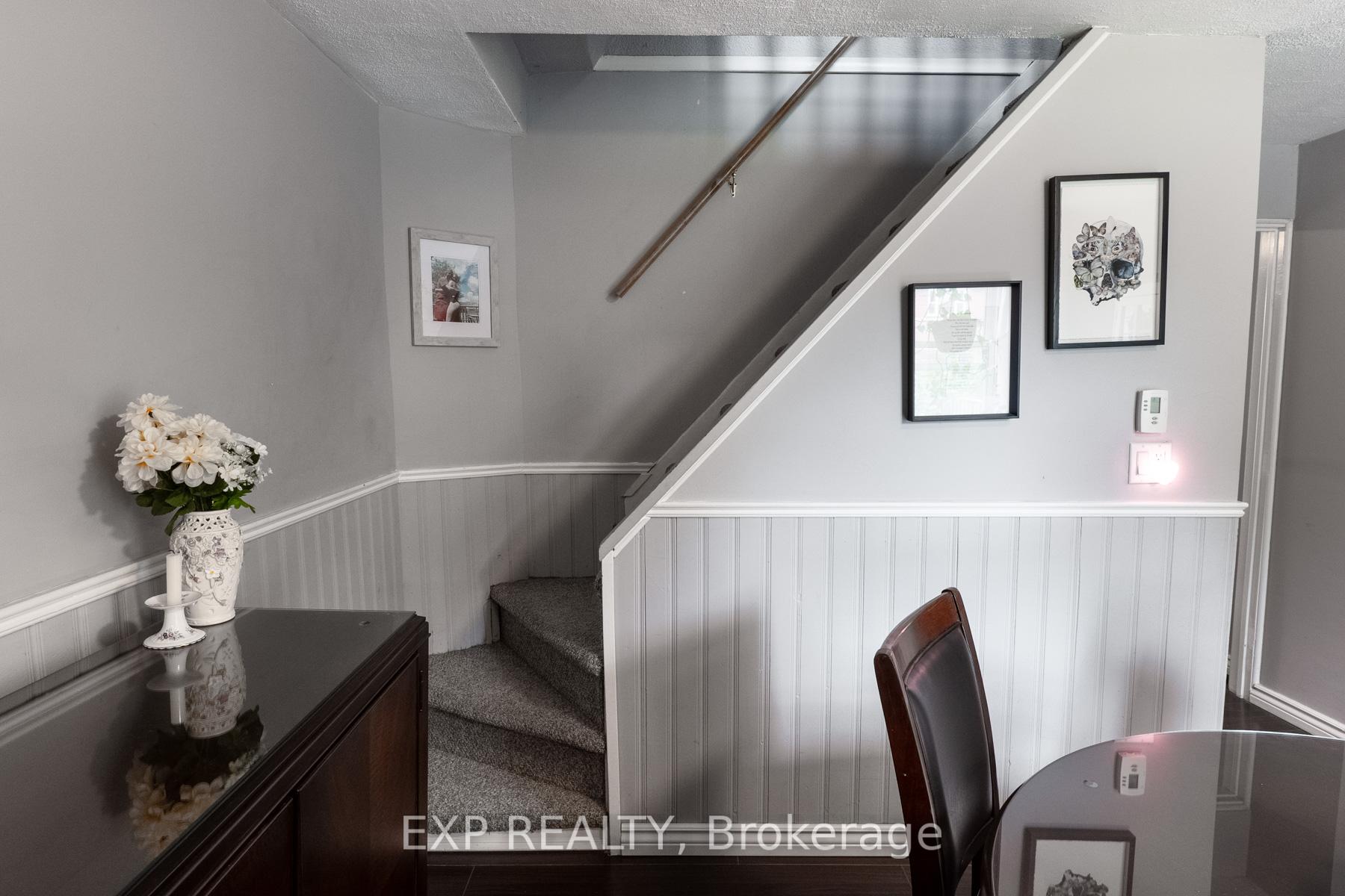 Photo 9 of 35 Ontario Street, Clarington, Bowmanville — HOMEH