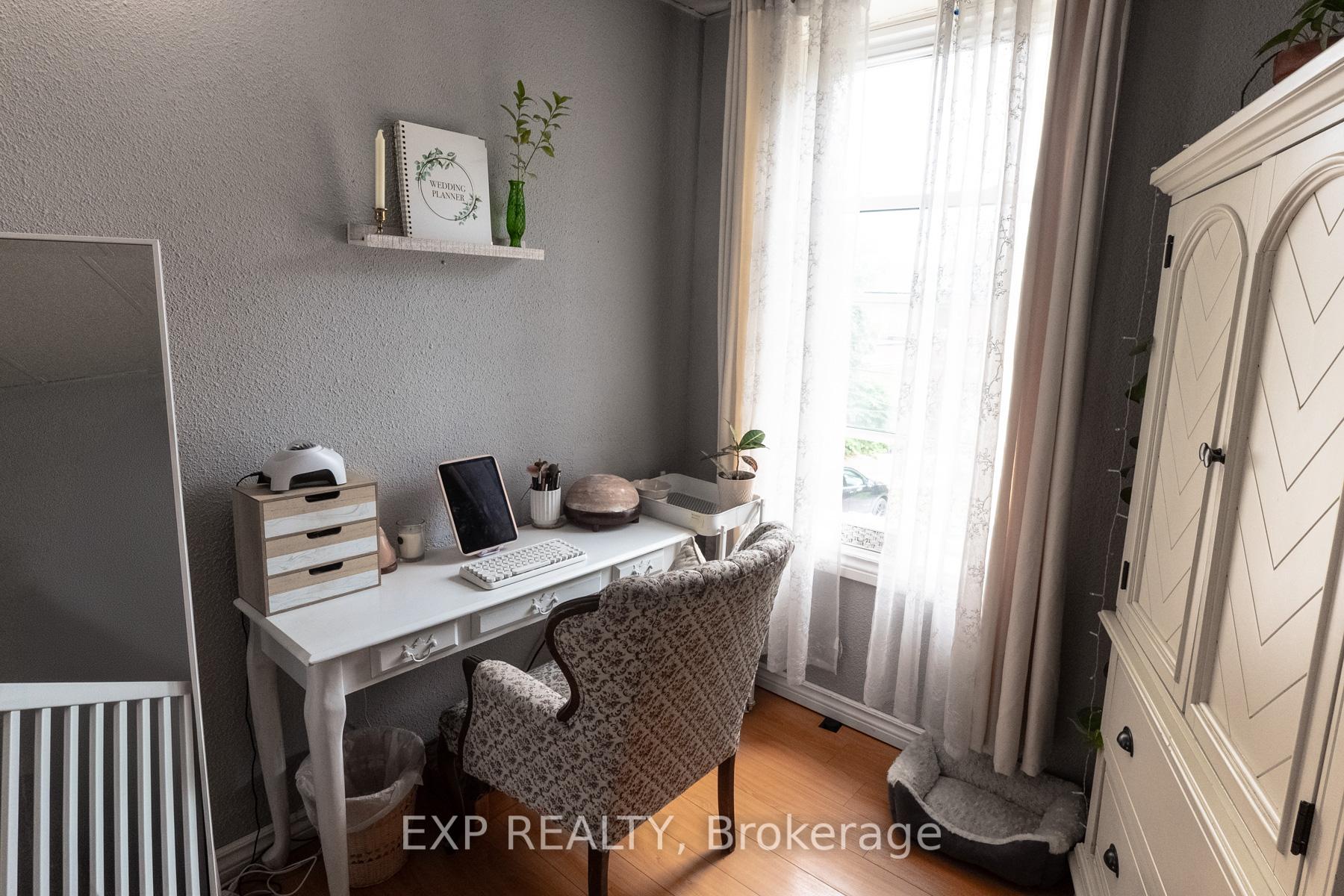 Photo 10 of 35 Ontario Street, Clarington, Bowmanville — HOMEH