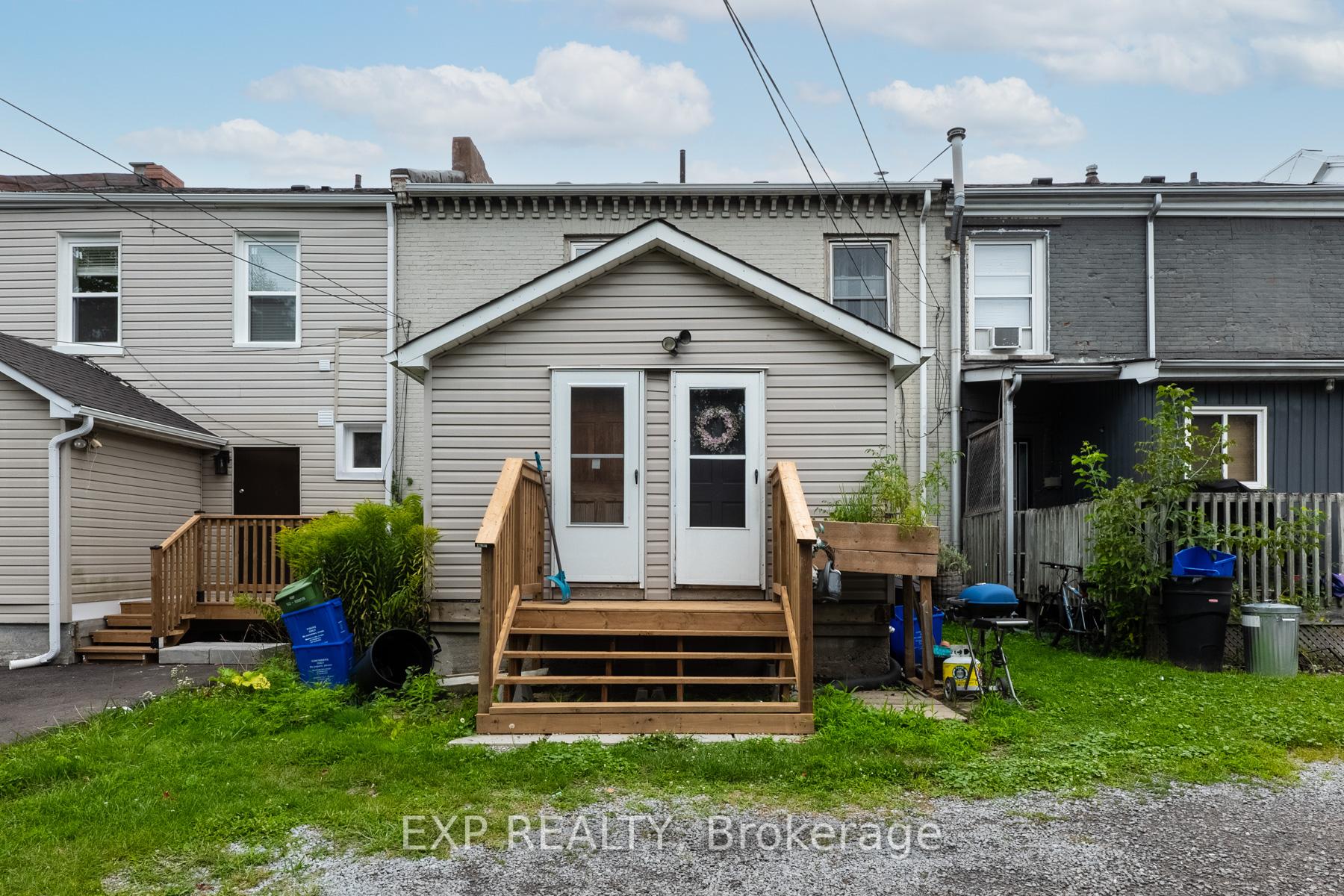 Photo 16 of 35 Ontario Street, Clarington, Bowmanville — HOMEH