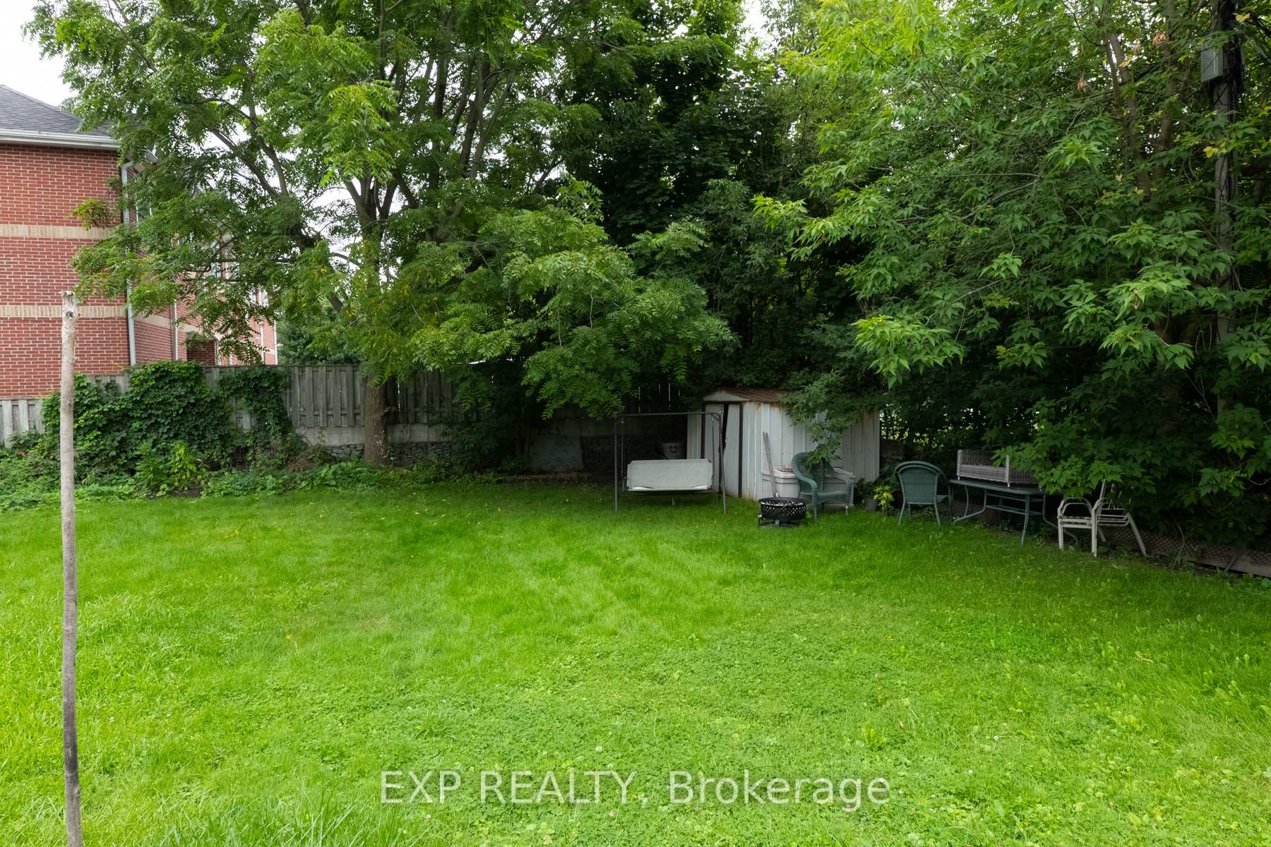 Photo 18 of 35 Ontario Street, Clarington, Bowmanville — HOMEH