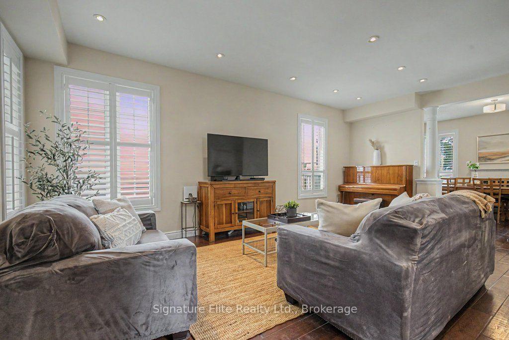 Photo 5 of 48 Hawstead Crescent, Whitby, Brooklin — HOMEH