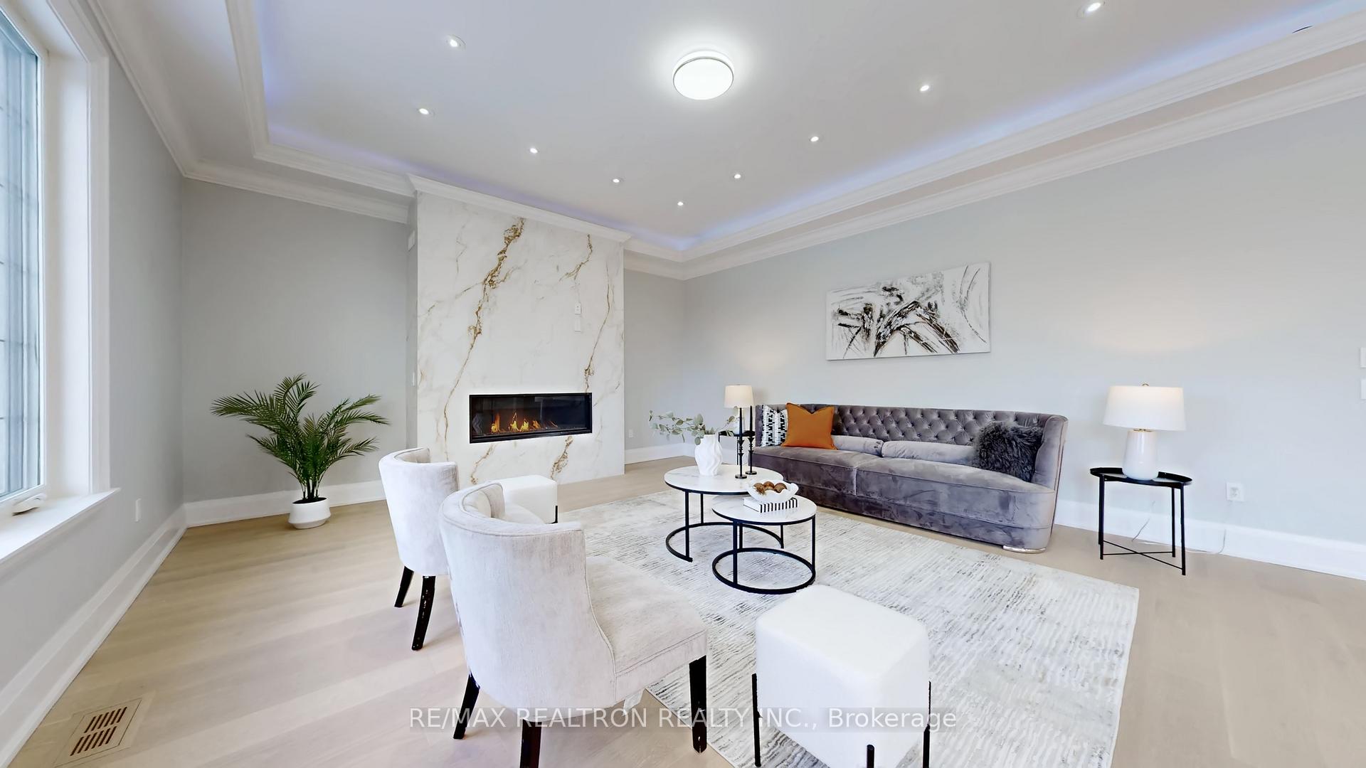 Photo 10 of 9 Roxaline Street, Etobicoke, Humber Heights — HOMEH