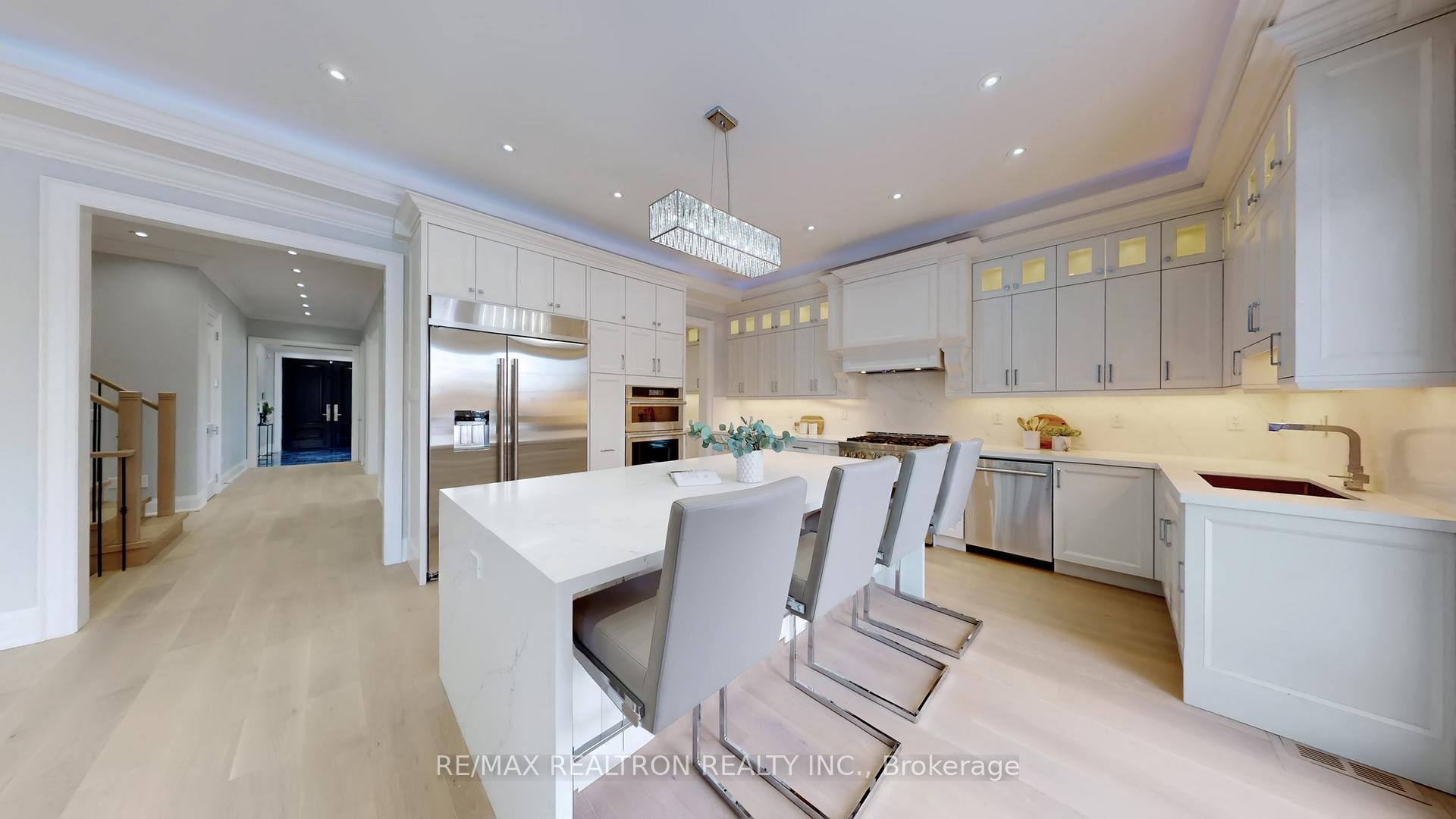 Photo 14 of 9 Roxaline Street, Etobicoke, Humber Heights — HOMEH