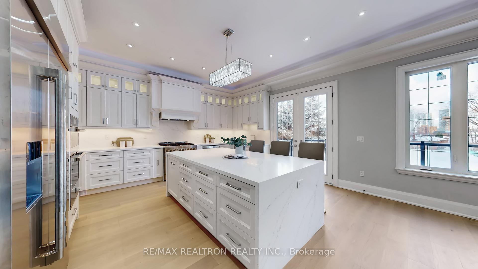 Photo 15 of 9 Roxaline Street, Etobicoke, Humber Heights — HOMEH