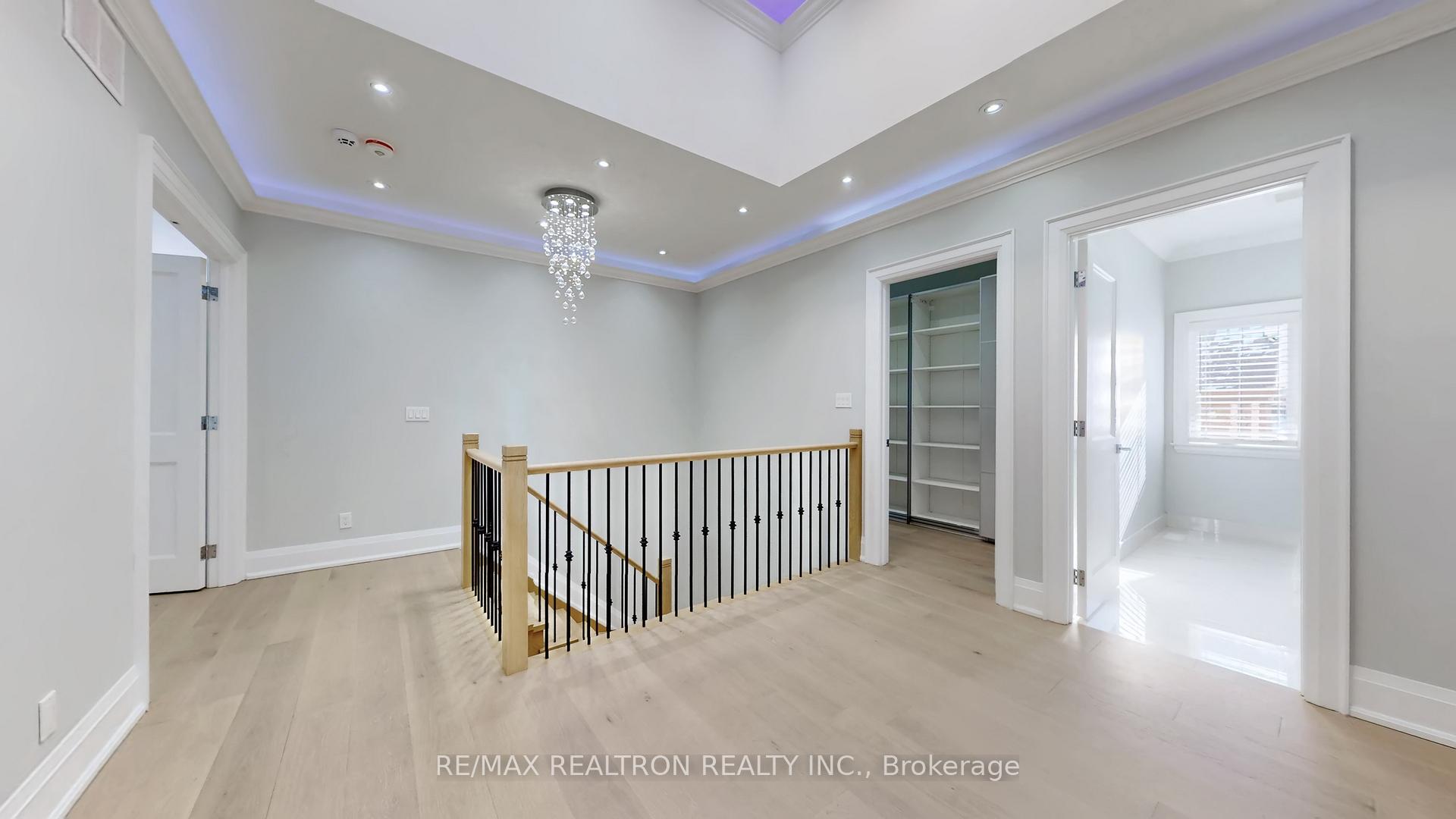 Photo 20 of 9 Roxaline Street, Etobicoke, Humber Heights — HOMEH
