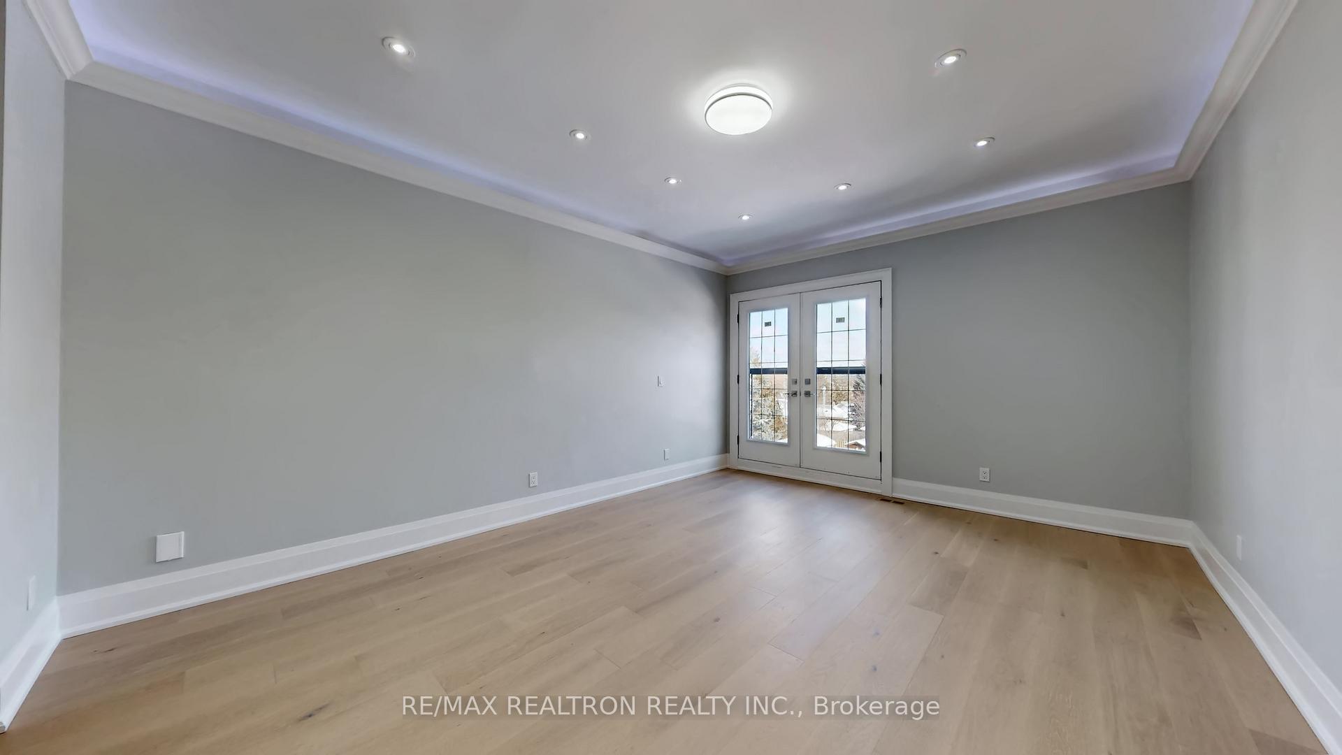 Photo 31 of 9 Roxaline Street, Etobicoke, Humber Heights — HOMEH