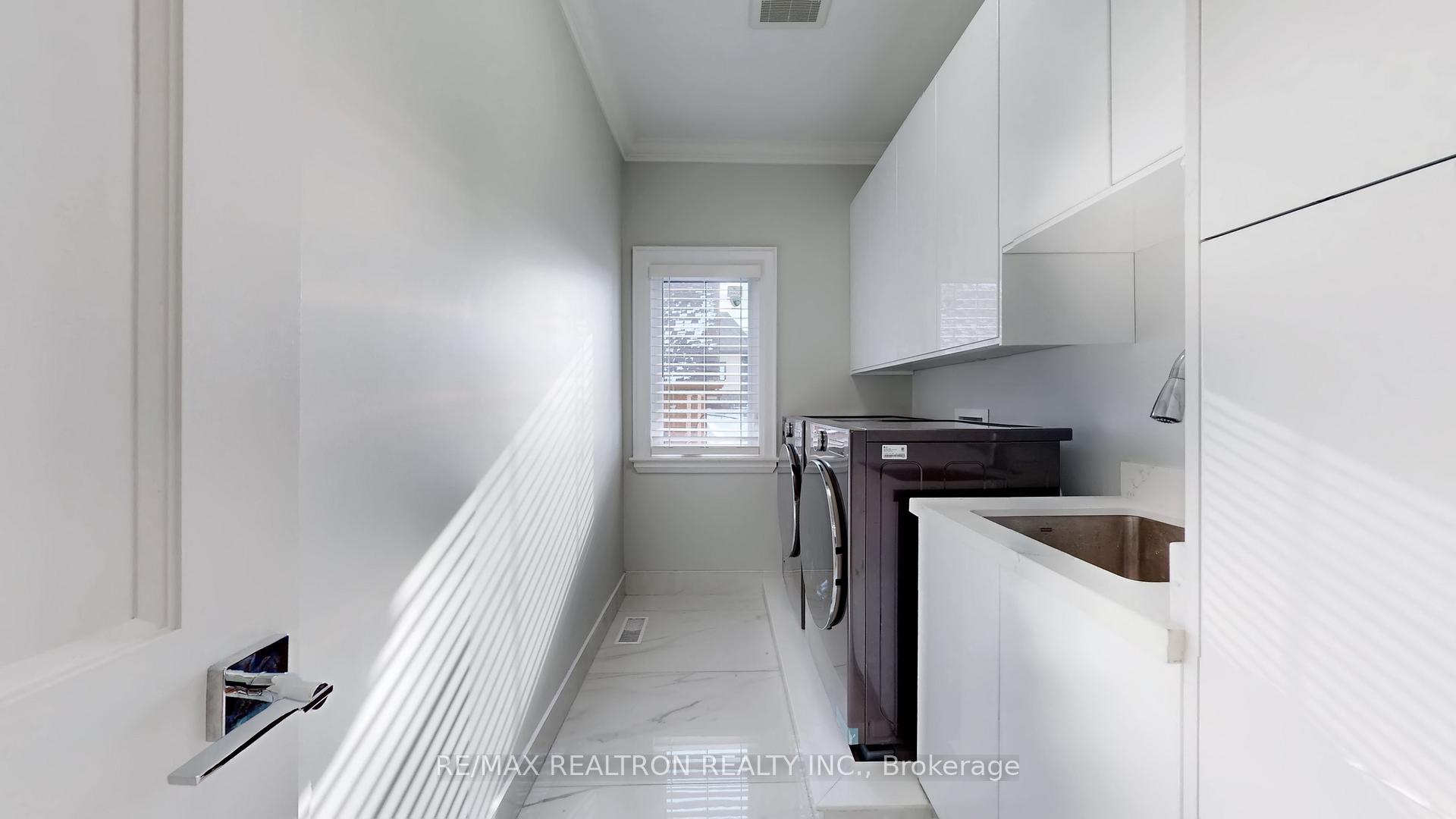 Photo 33 of 9 Roxaline Street, Etobicoke, Humber Heights — HOMEH