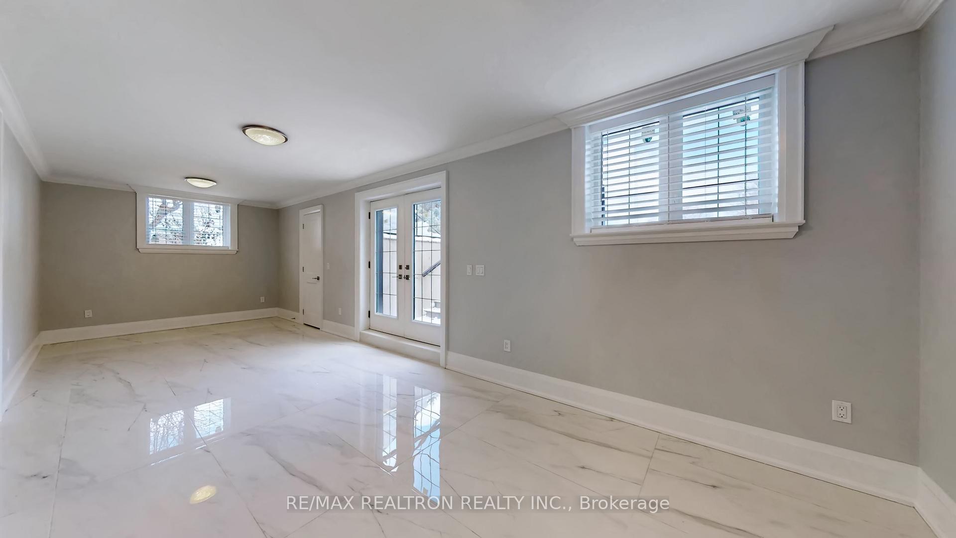 Photo 39 of 9 Roxaline Street, Etobicoke, Humber Heights — HOMEH