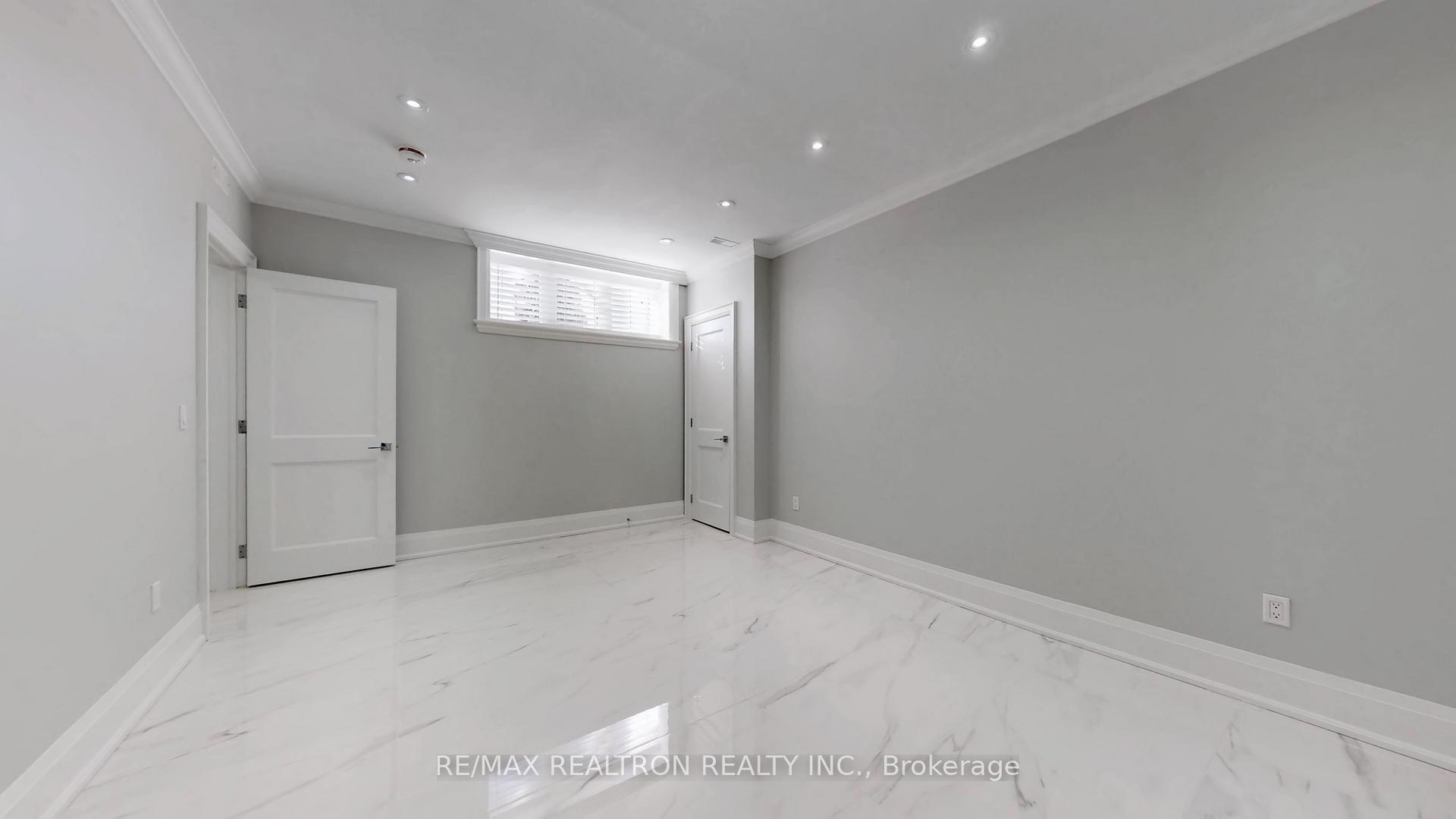 Photo 41 of 9 Roxaline Street, Etobicoke, Humber Heights — HOMEH