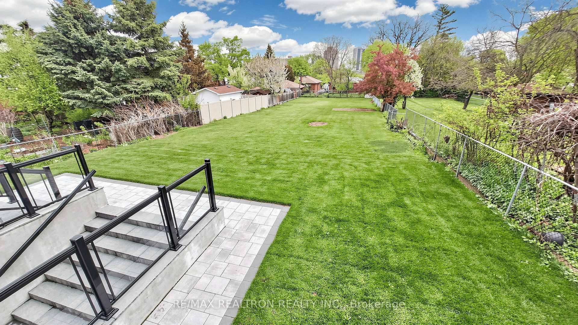 Photo 45 of 9 Roxaline Street, Etobicoke, Humber Heights — HOMEH
