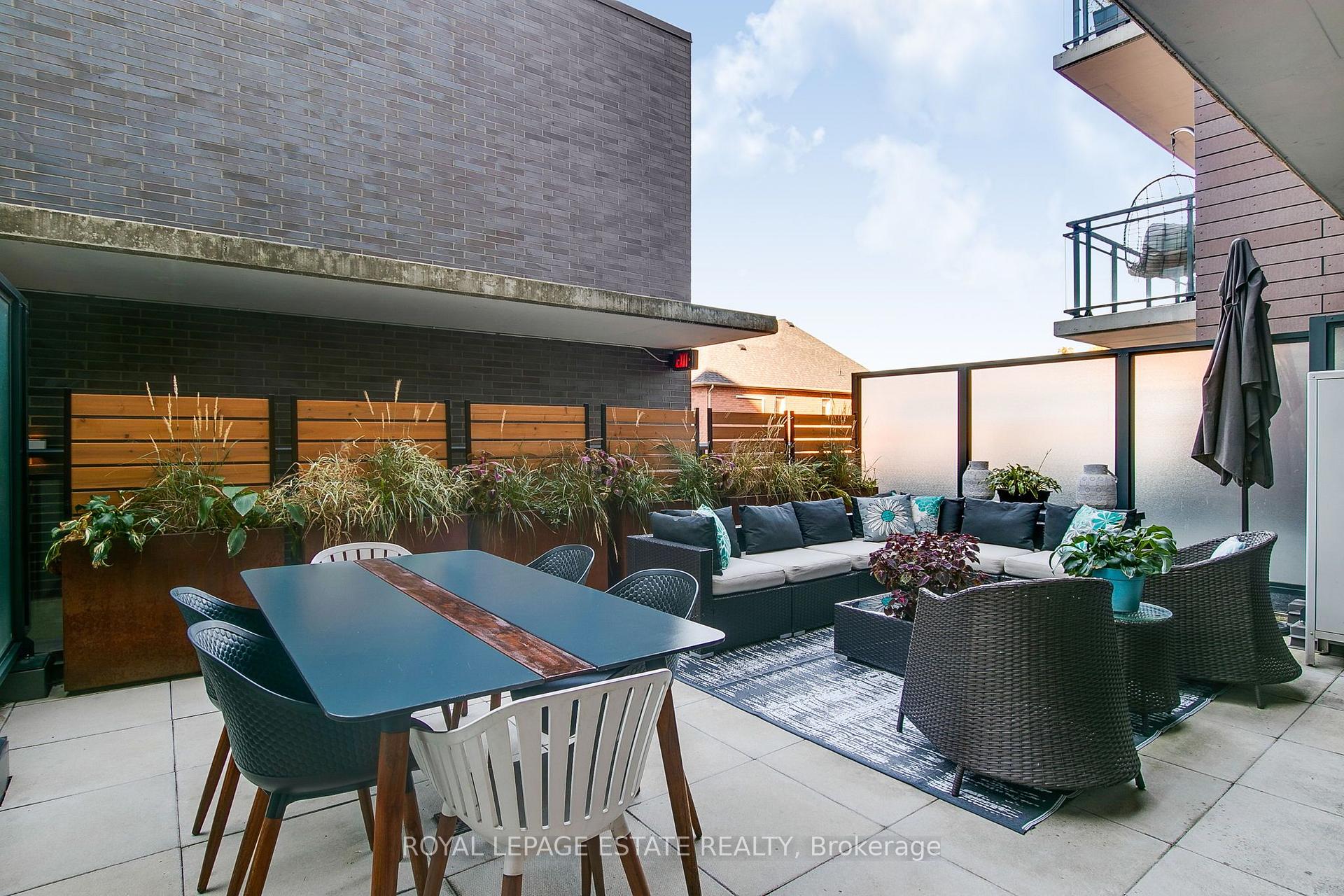 Photo 2 of Unit 305, 1190 Dundas Street E, Toronto, South Riverdale — HOMEH