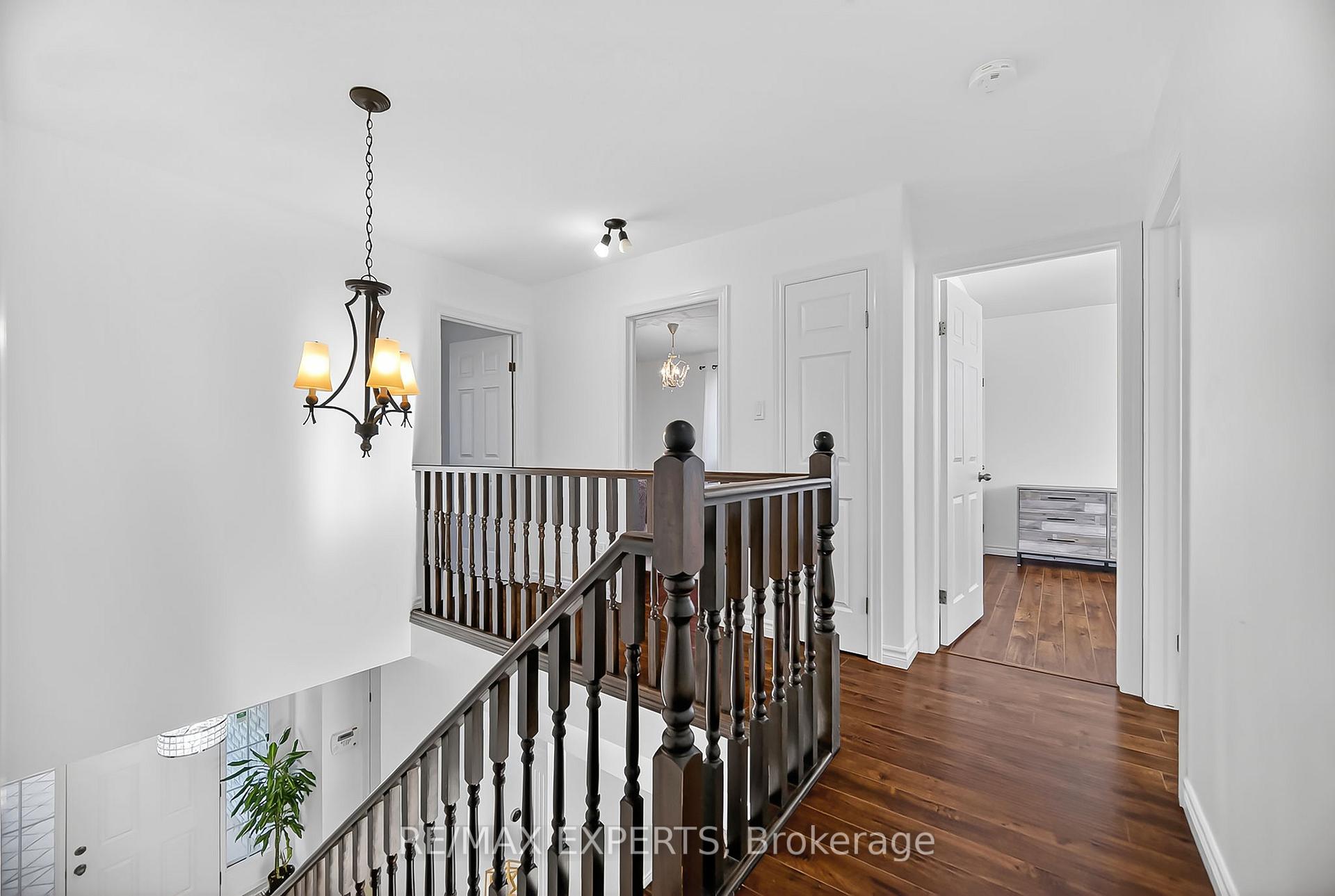 Photo 26 of 936 Talisman Crescent, London, South L — HOMEH