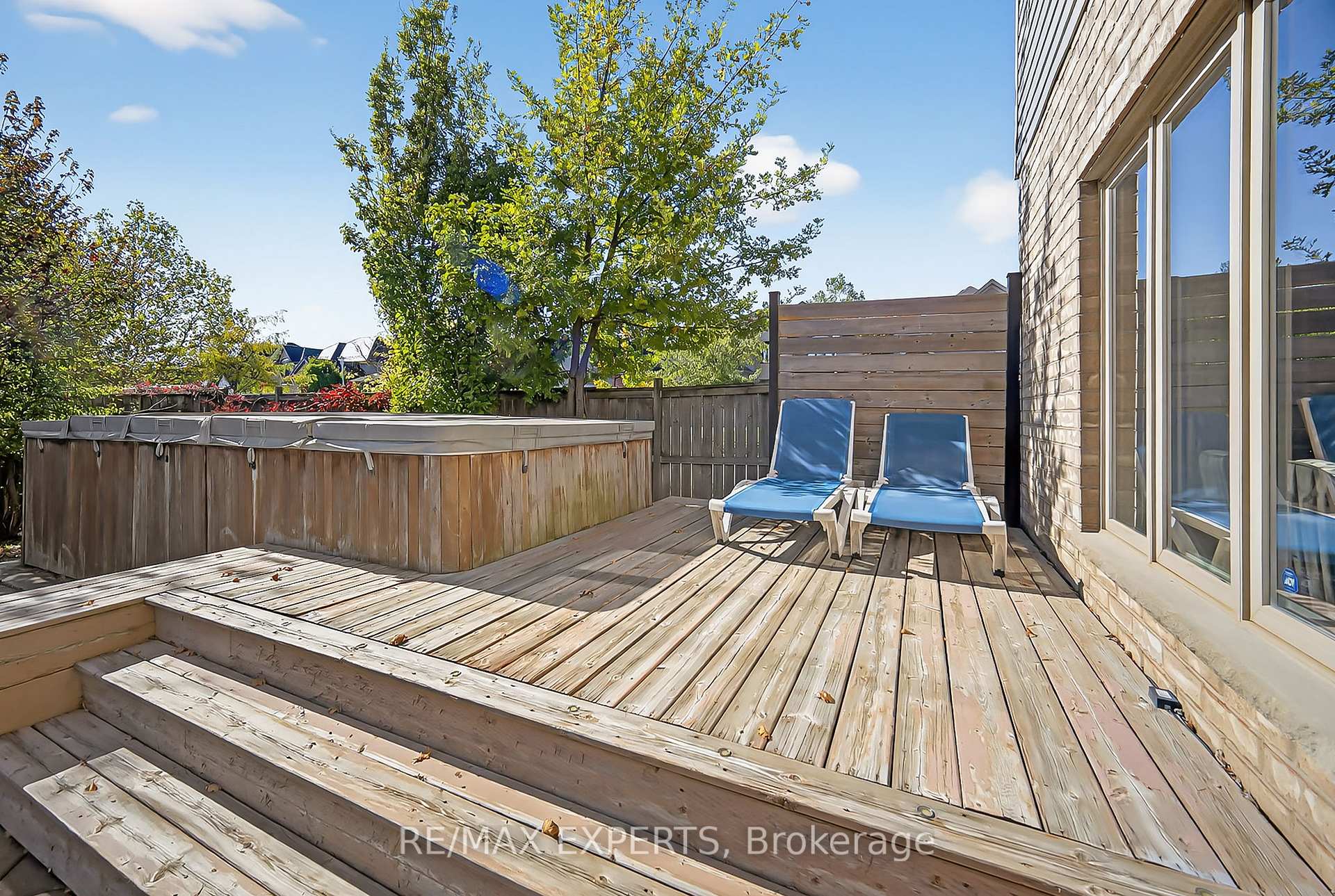 Photo 46 of 936 Talisman Crescent, London, South L — HOMEH
