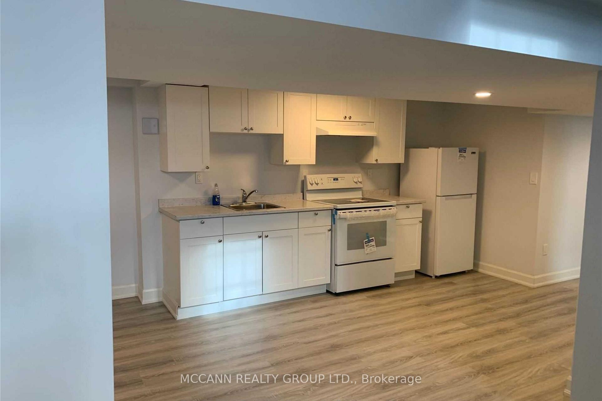 Photo 16 of Unit A, 562 Mulock Court, Newmarket, Gorham-College Manor — HOMEH