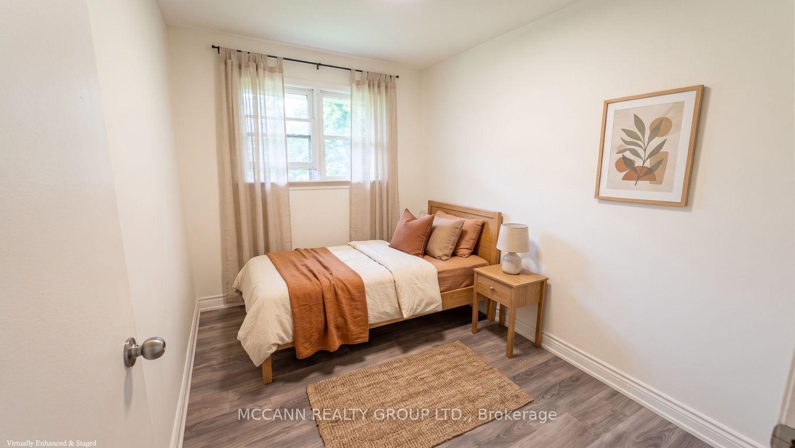 Photo 22 of Unit A, 562 Mulock Court, Newmarket, Gorham-College Manor — HOMEH